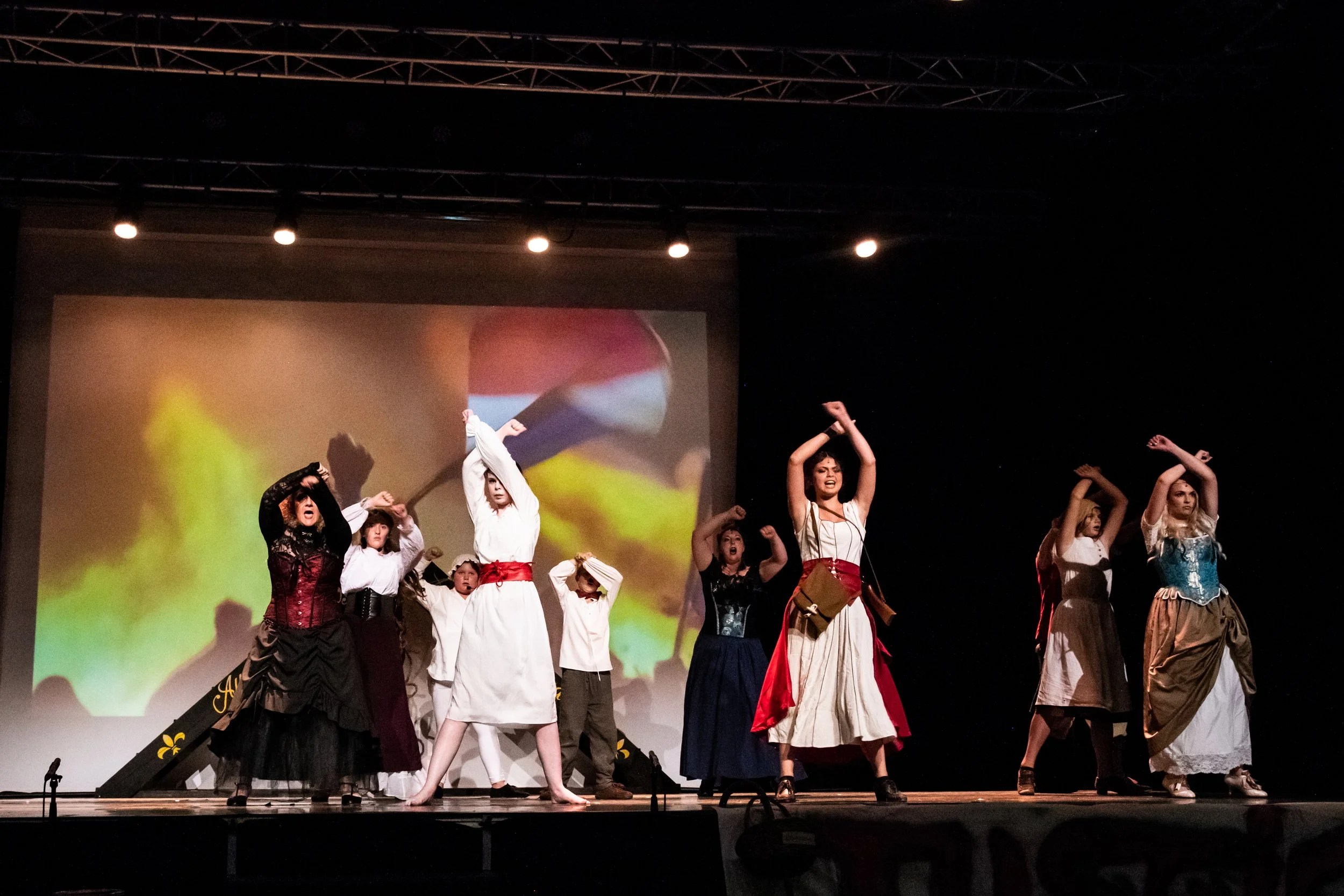 Cie Déclamé - cours de chant collectif, cours de chant particulier, cours de théâtre, cours de danse, cours de CABARET, cours de comédie musicale - enfant, ados, adulte -
Sur Auribeau Sur Siagne, Cabris, Grasse, Spéracèdes, proche de PÉGOMAS