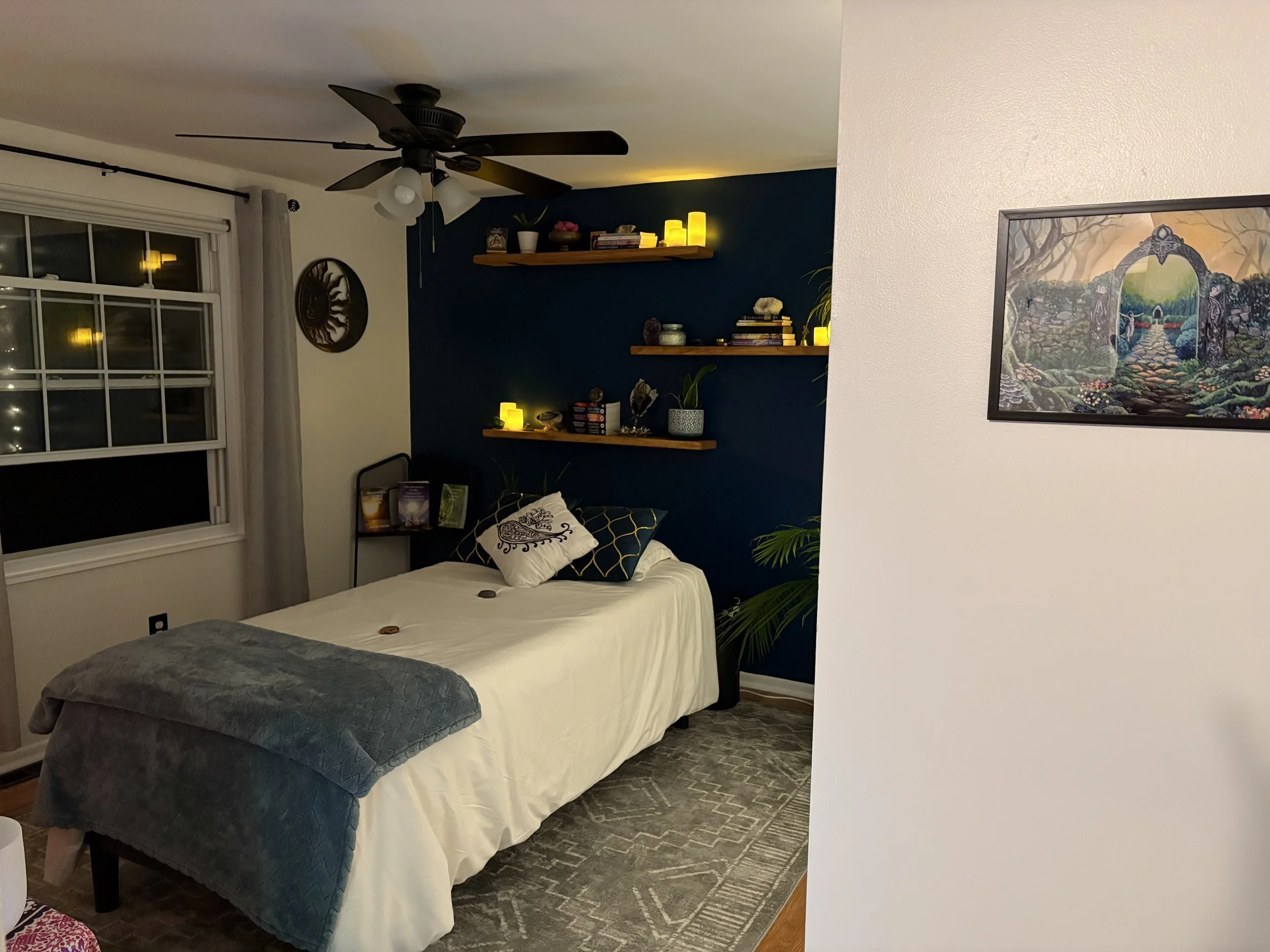 Peaceful QHHT and Reiki Energy Healing room at Ascension Healings in Monroeville PA