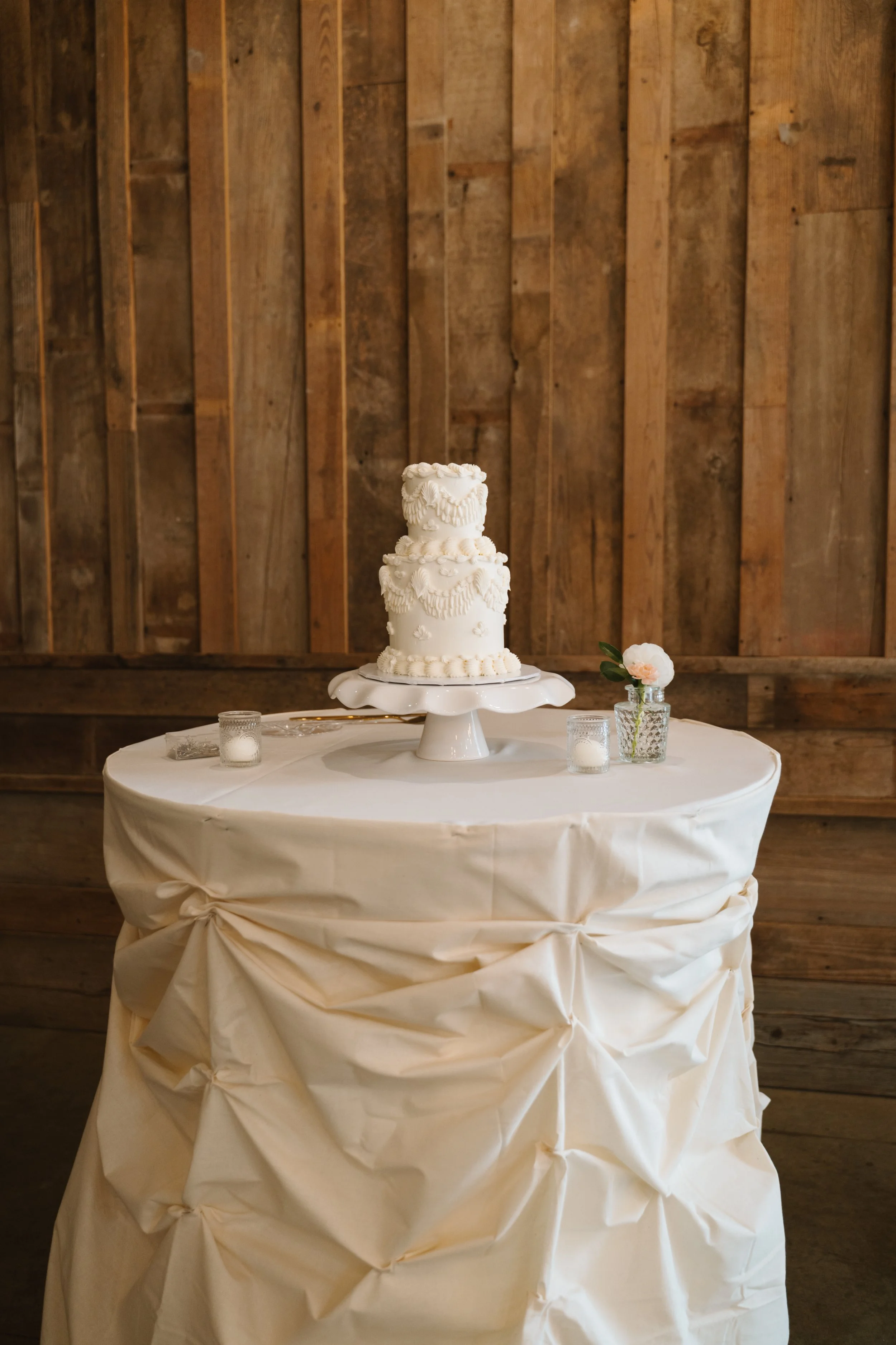 Photo by Huna Pics. Design by House of White