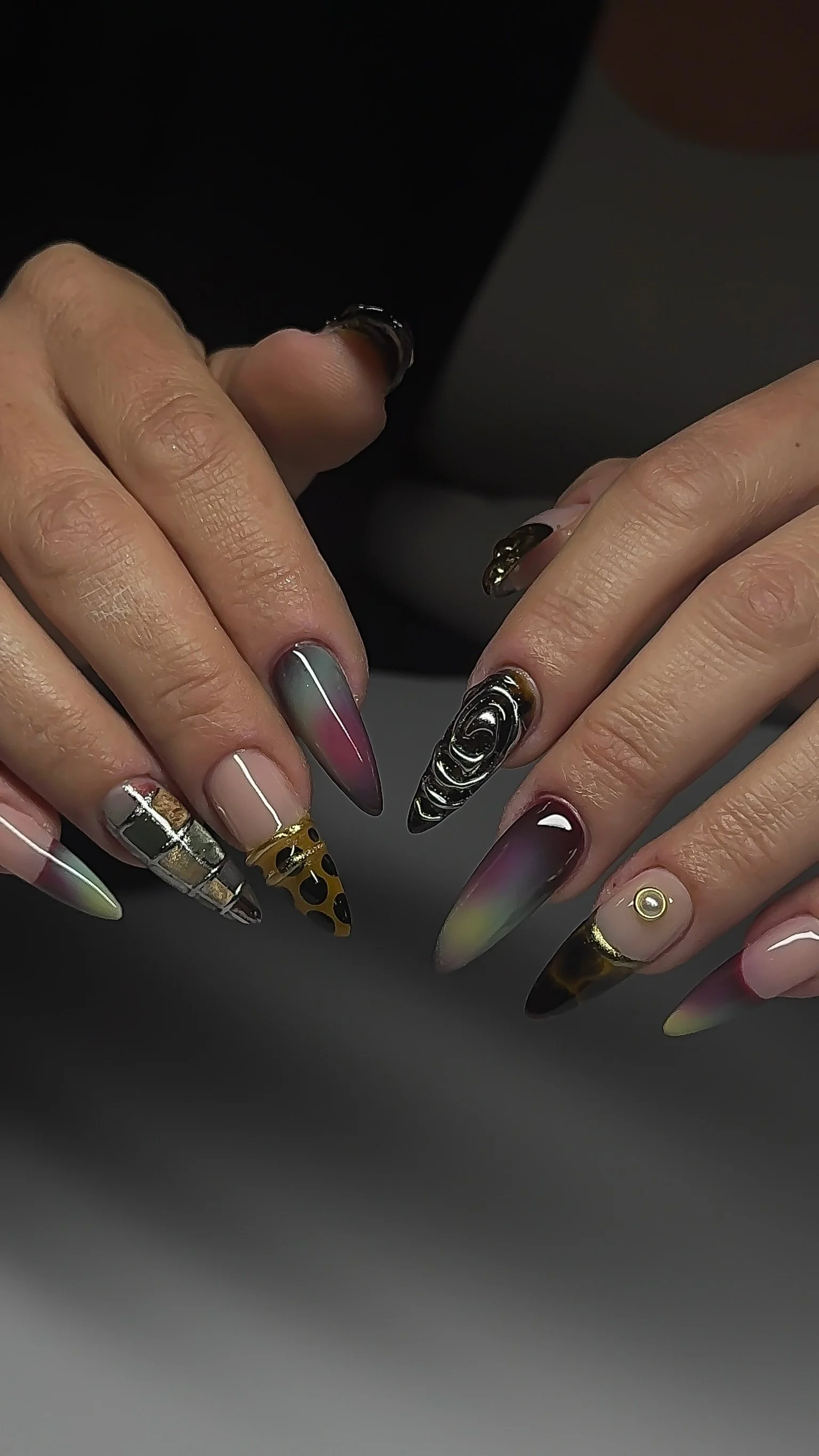 Lilith Manicure Gelx Nail Artist Ongles Pose Americaine Manucure Combinée Manucure Russe Manucure Seche Soin des ongles Manucure Luxueuse Longueuil Rive Sud Montreal