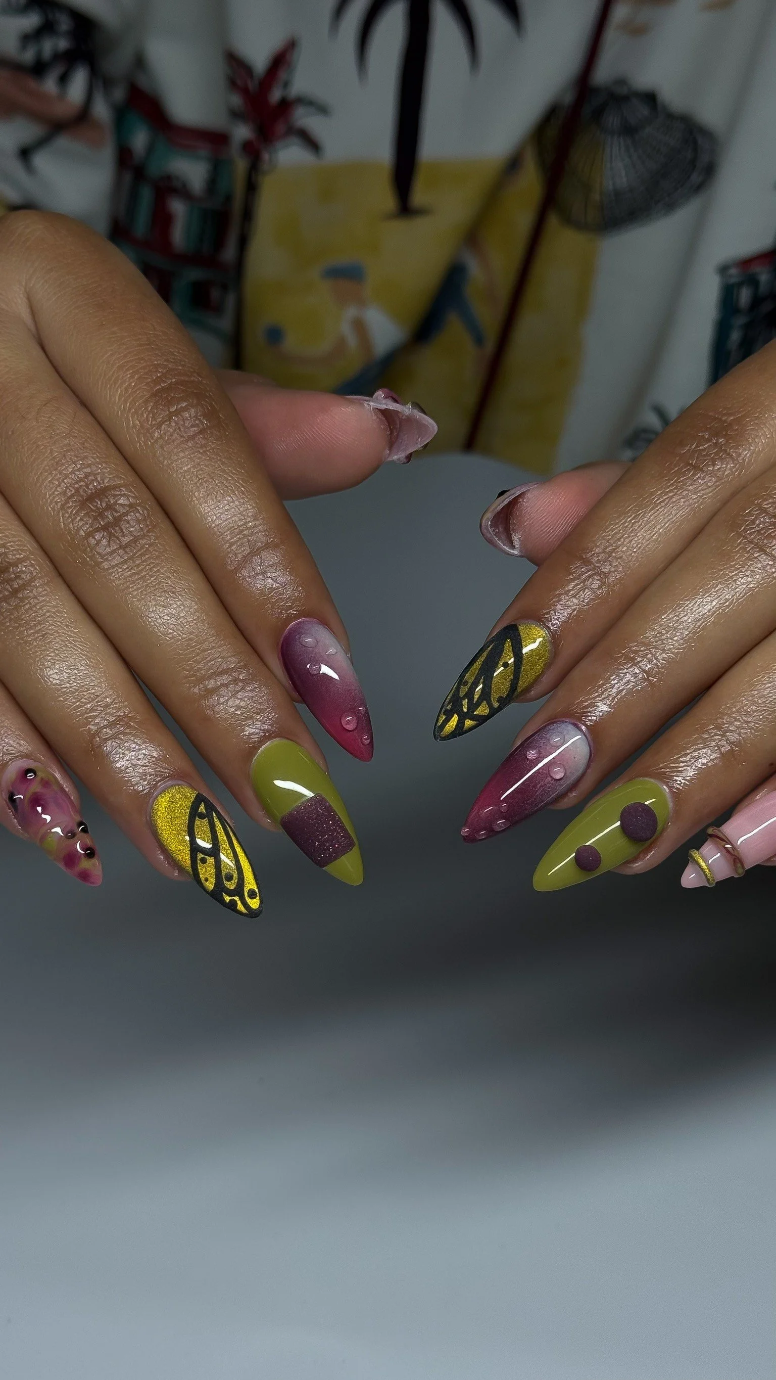 Lilith Manicure Gelx Nail Artist Ongles Pose Americaine Manucure Combinée Manucure Russe Manucure Seche Soin des ongles Manucure Luxueuse Longueuil Rive Sud Montreal