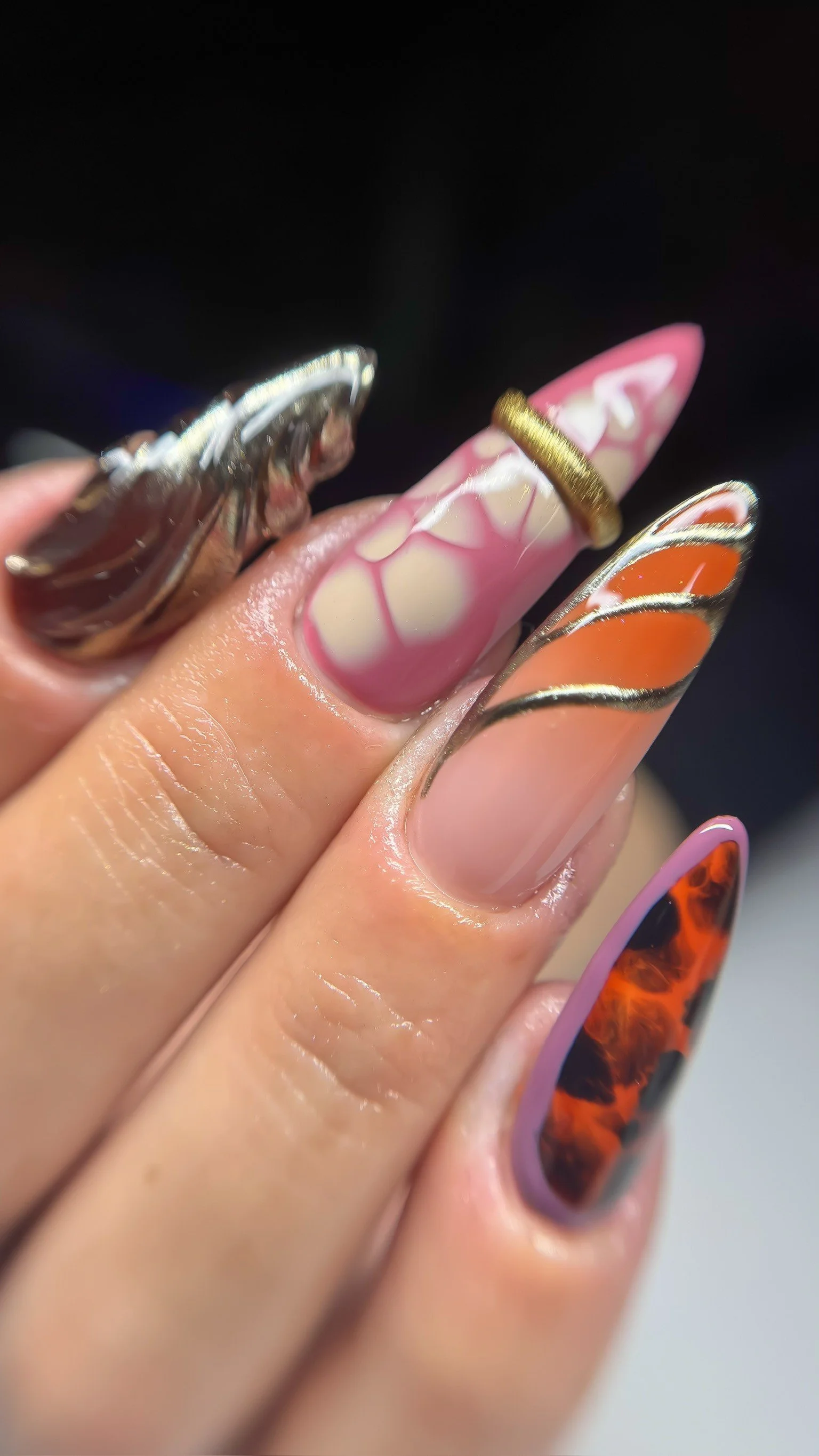 Lilith Manicure Gelx Nail Artist Ongles Pose Americaine Manucure Combinée Manucure Russe Manucure Seche Soin des ongles Manucure Luxueuse Longueuil Rive Sud Montreal