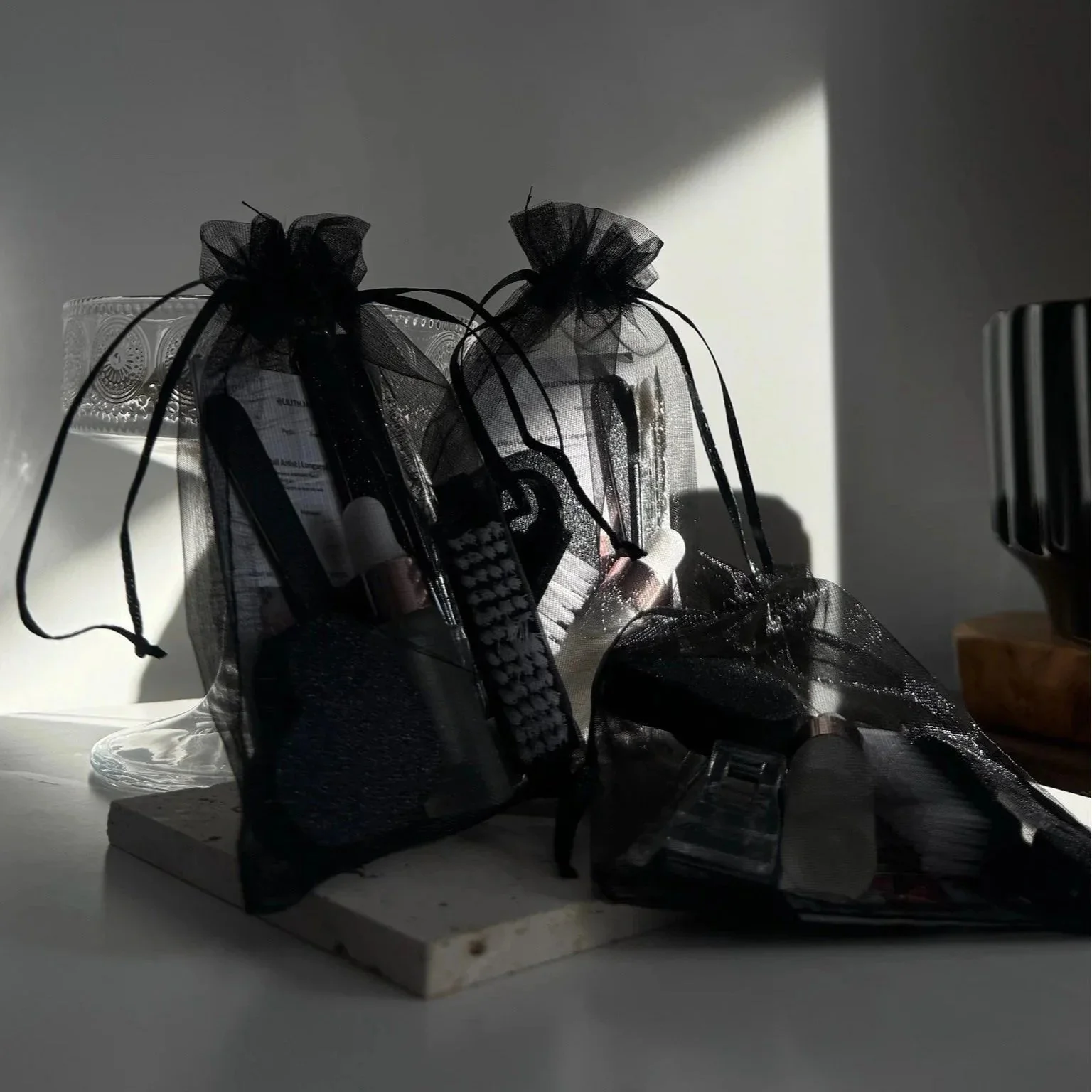 Lilith Manicure, ongles en gel, ongles pose americaine, longueuil, rive sud, montreal, nail tech rive sud, manucure russe, dry manicure, luxury nail experience