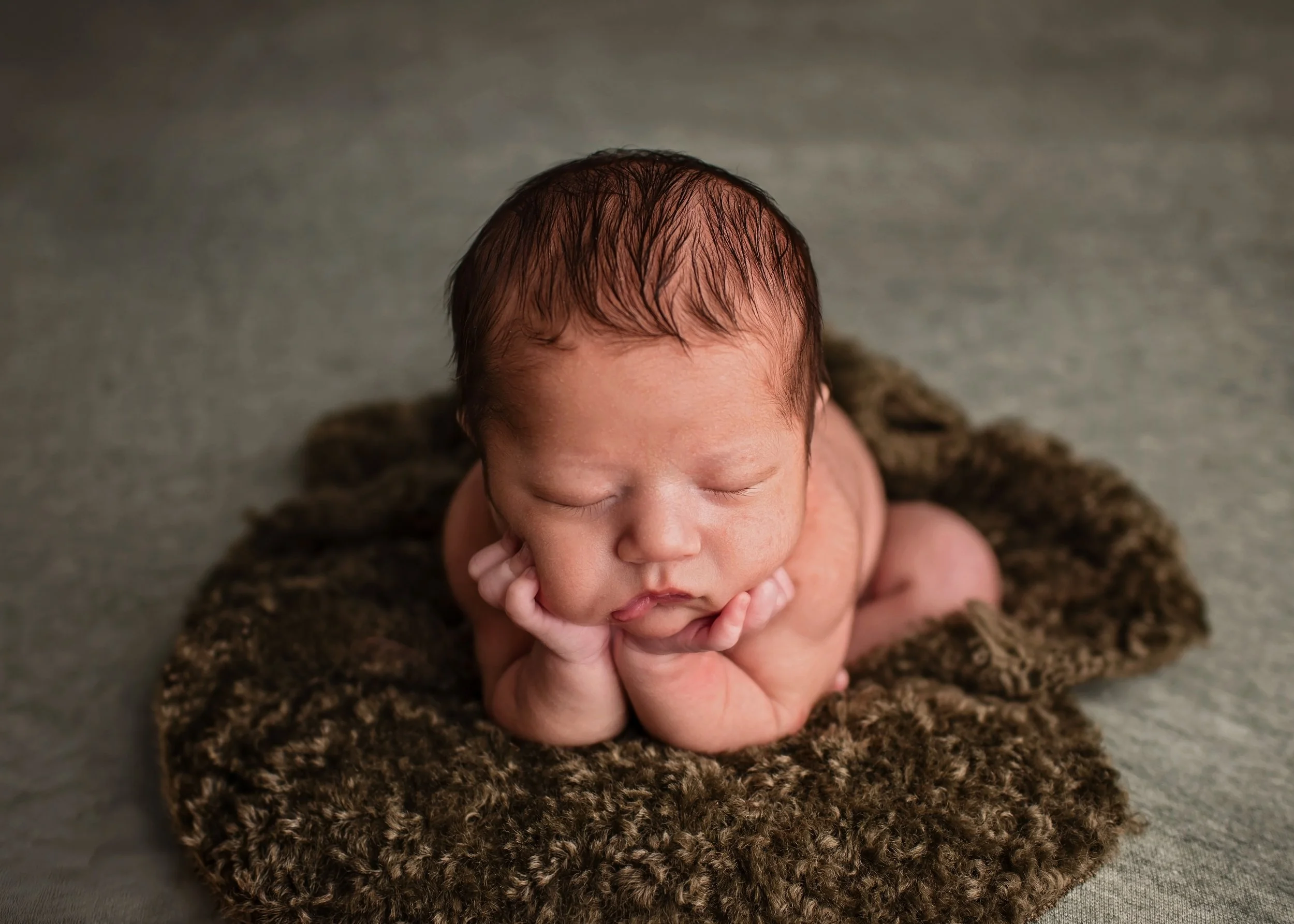 VinnyNewborn (1).jpg