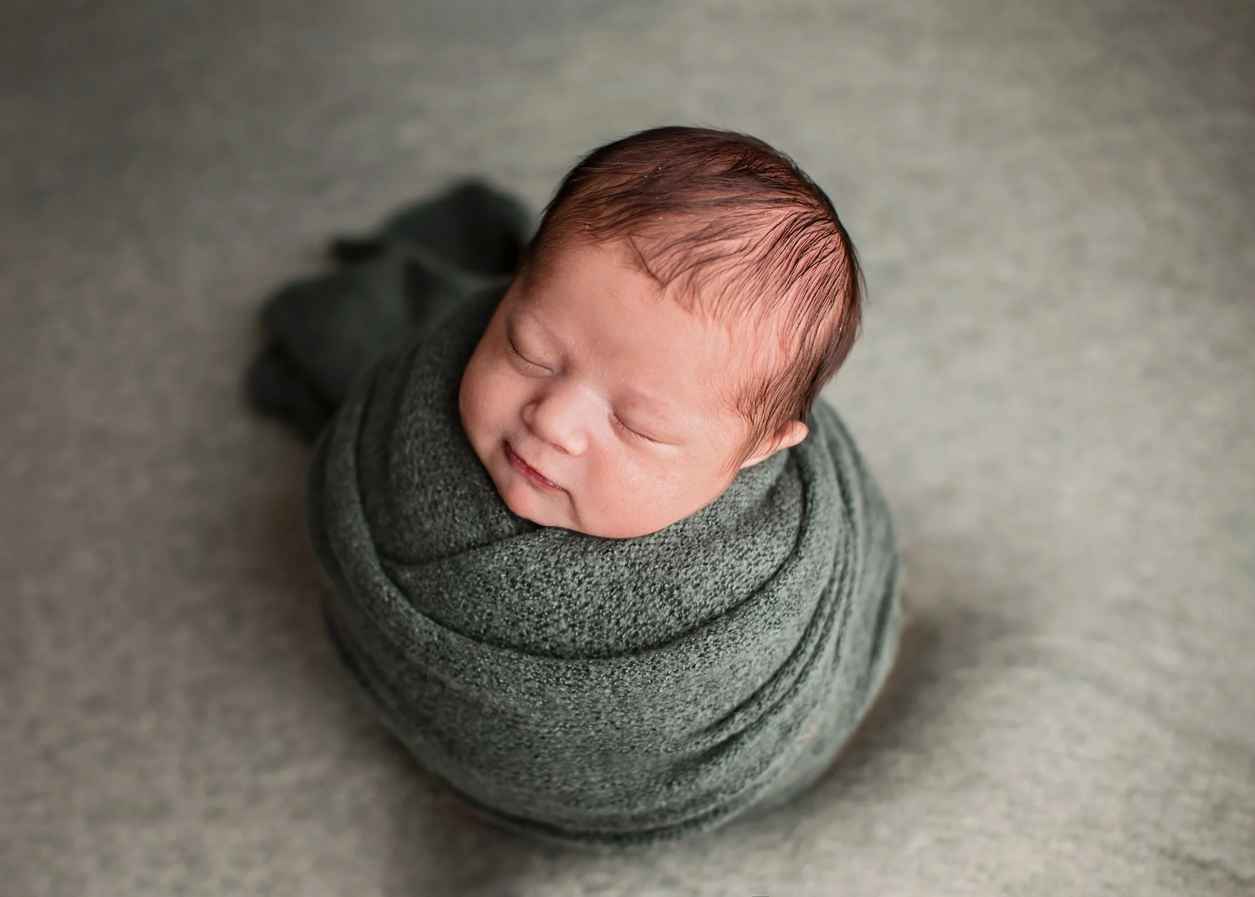 VinnyNewborn (5).jpg