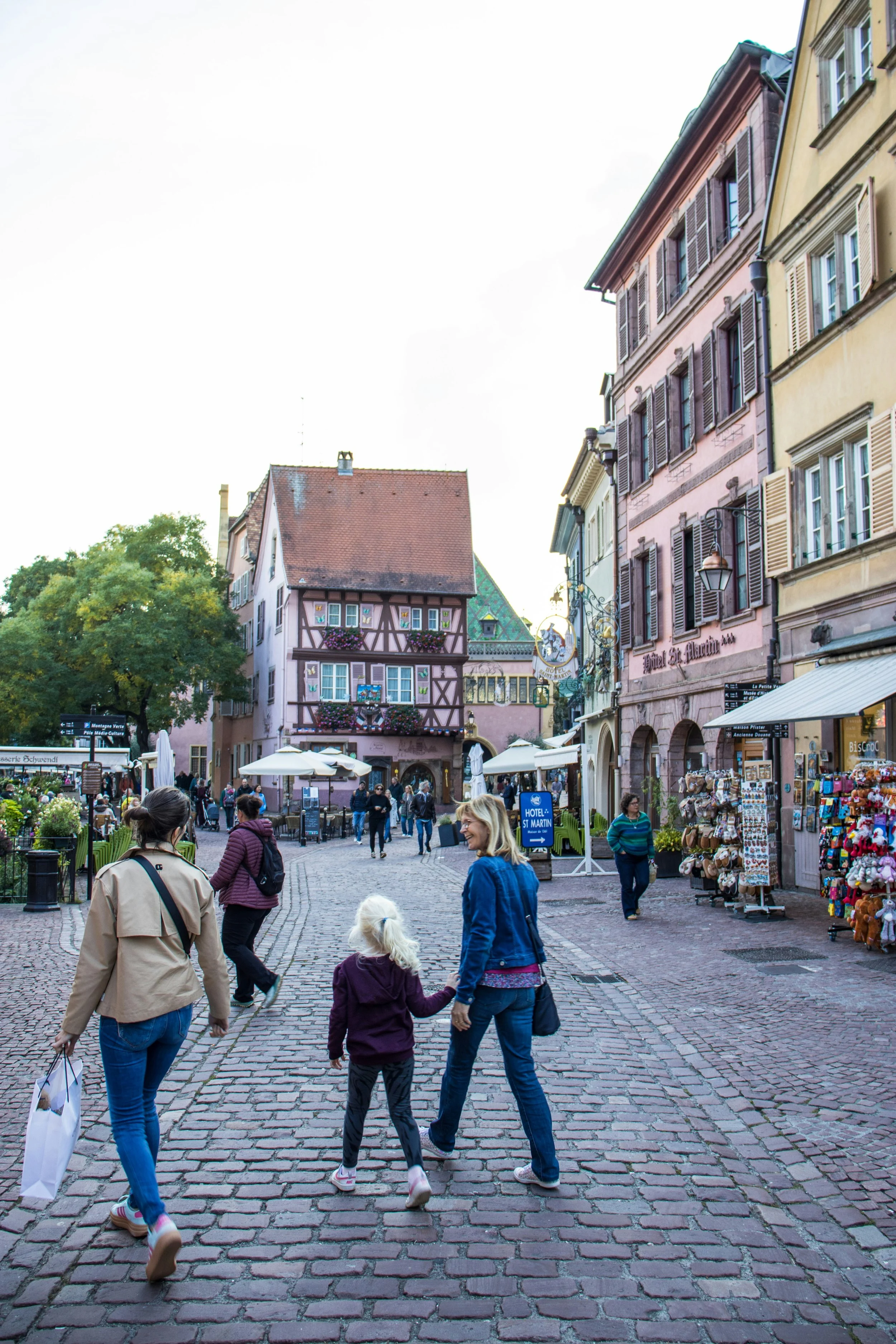 Fairytale Villages & Wine Routes