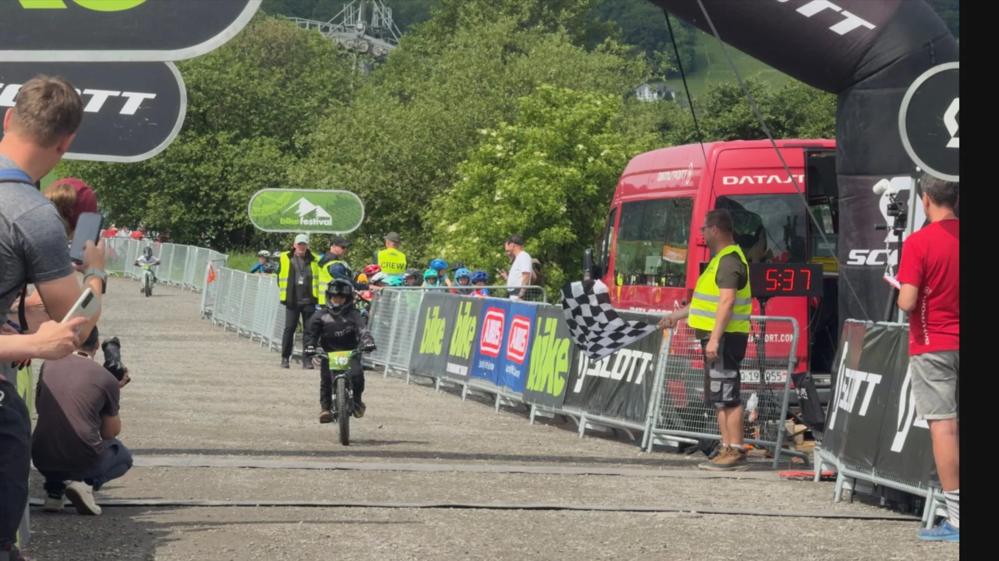 Ziel Scott Junior Trophy Raesha Willingen