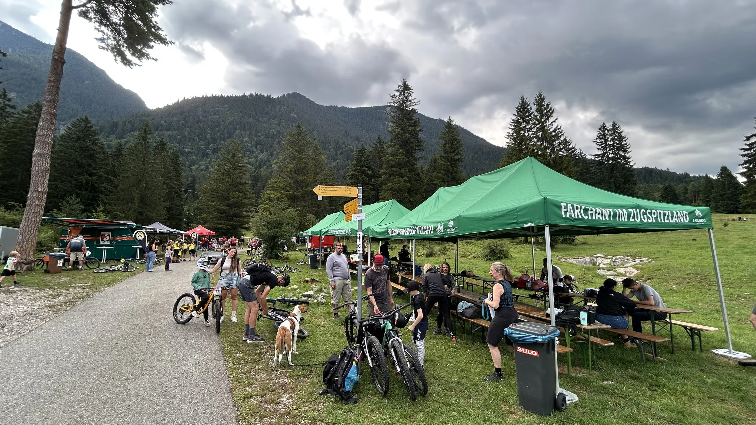 vpace-kids-cup-farchant-2026-mr20-karlsruhe-team-zelte.jpeg