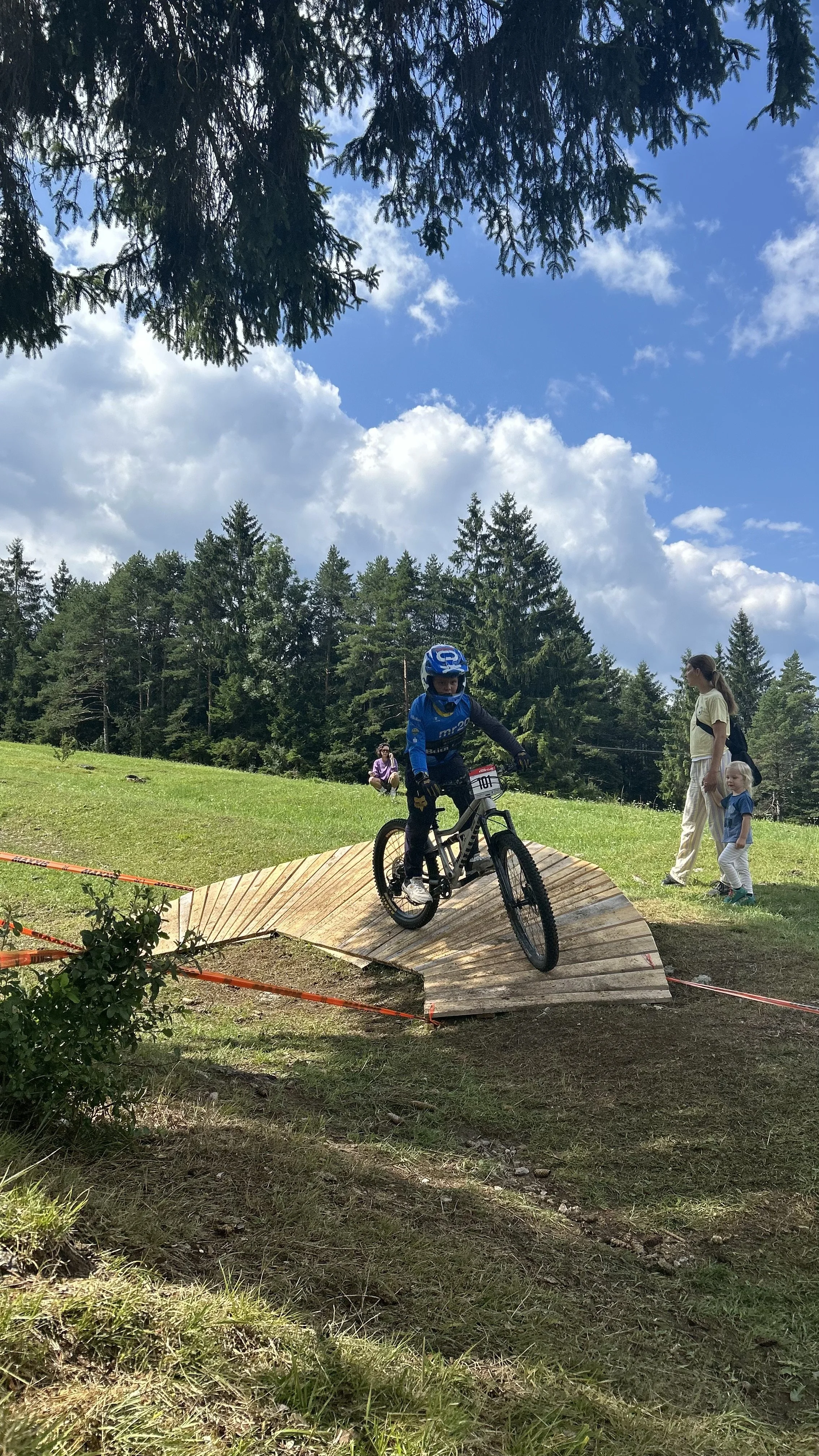 vpace-kids-cup-farchant-2026-fynn-wickersheim-mr20-karlsruhe-holz-anlieger.jpeg