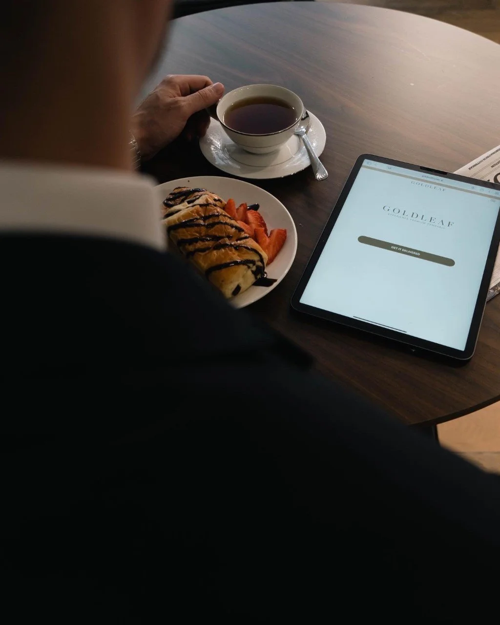 Devan ipad breakfast 2.jpg