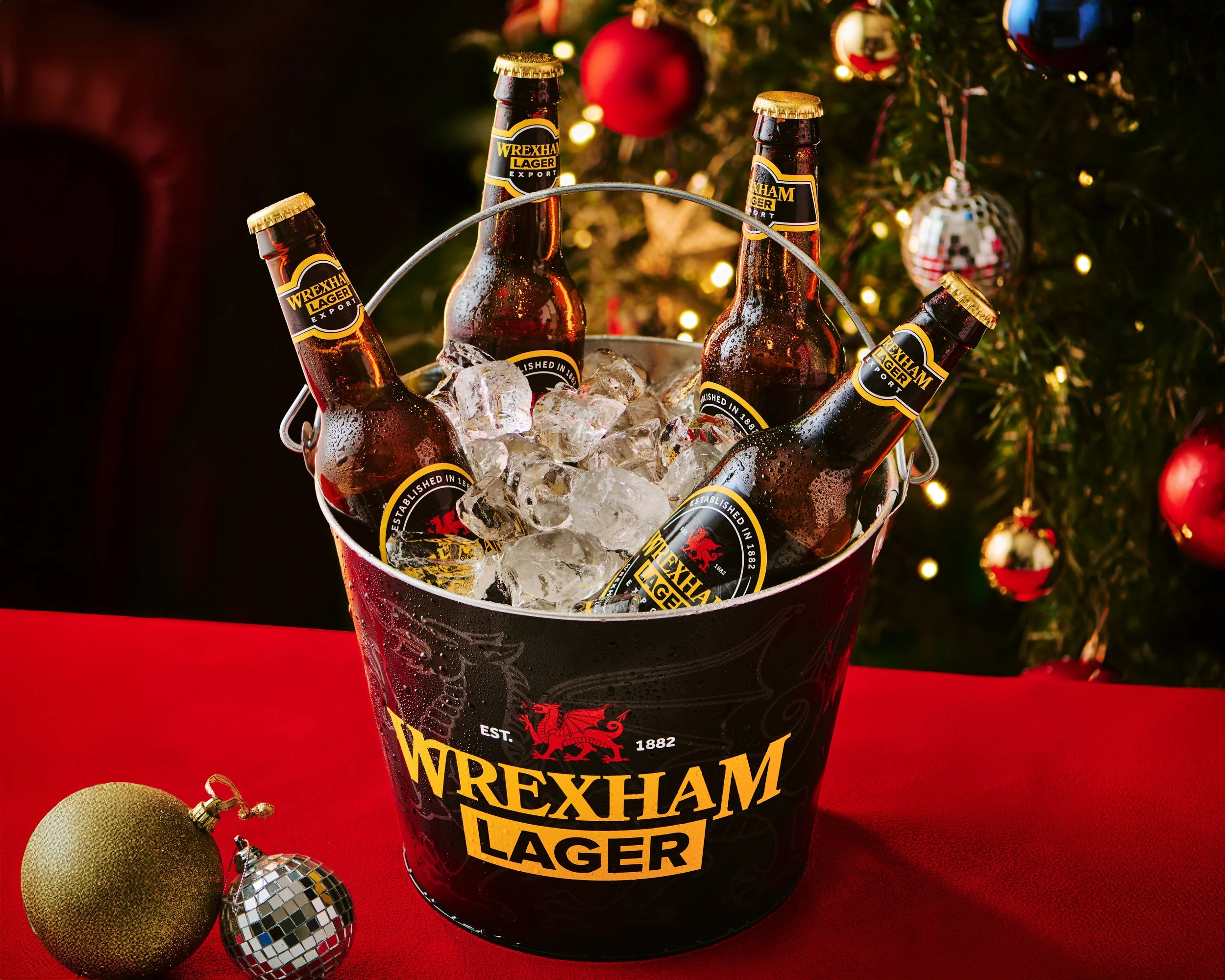 Wrexham Lager_Ice Bucket_Export Bottles 1_Land.jpg