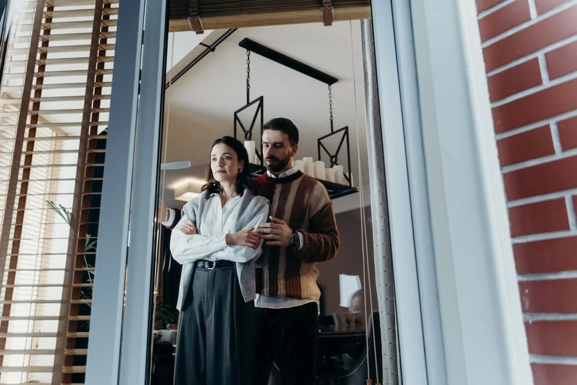 man-holding-a-woman-from-behind