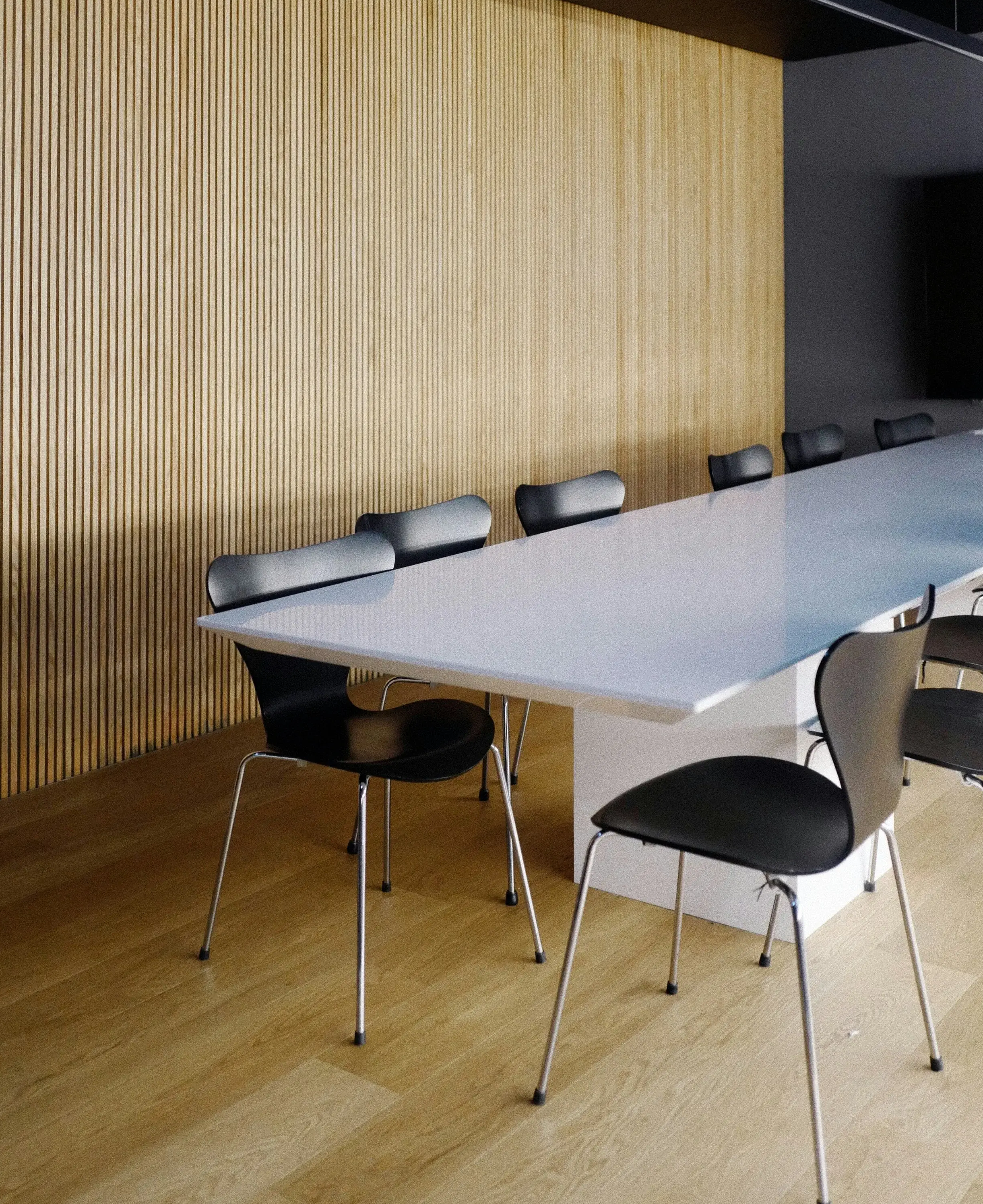 private meeting space where young professionals and founders begin a conversation to clarify career direction or build a startup
