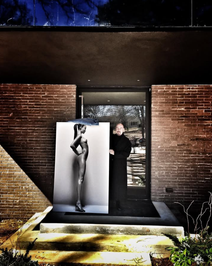 bill lowe with photograph