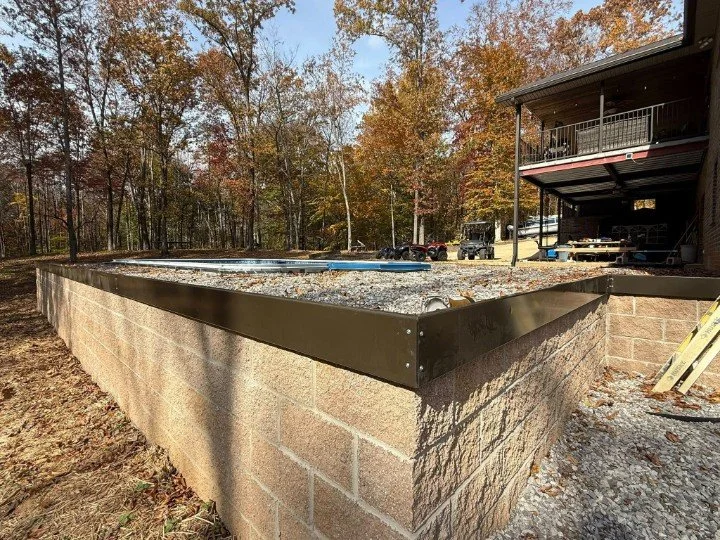 retaining wall with pool deck