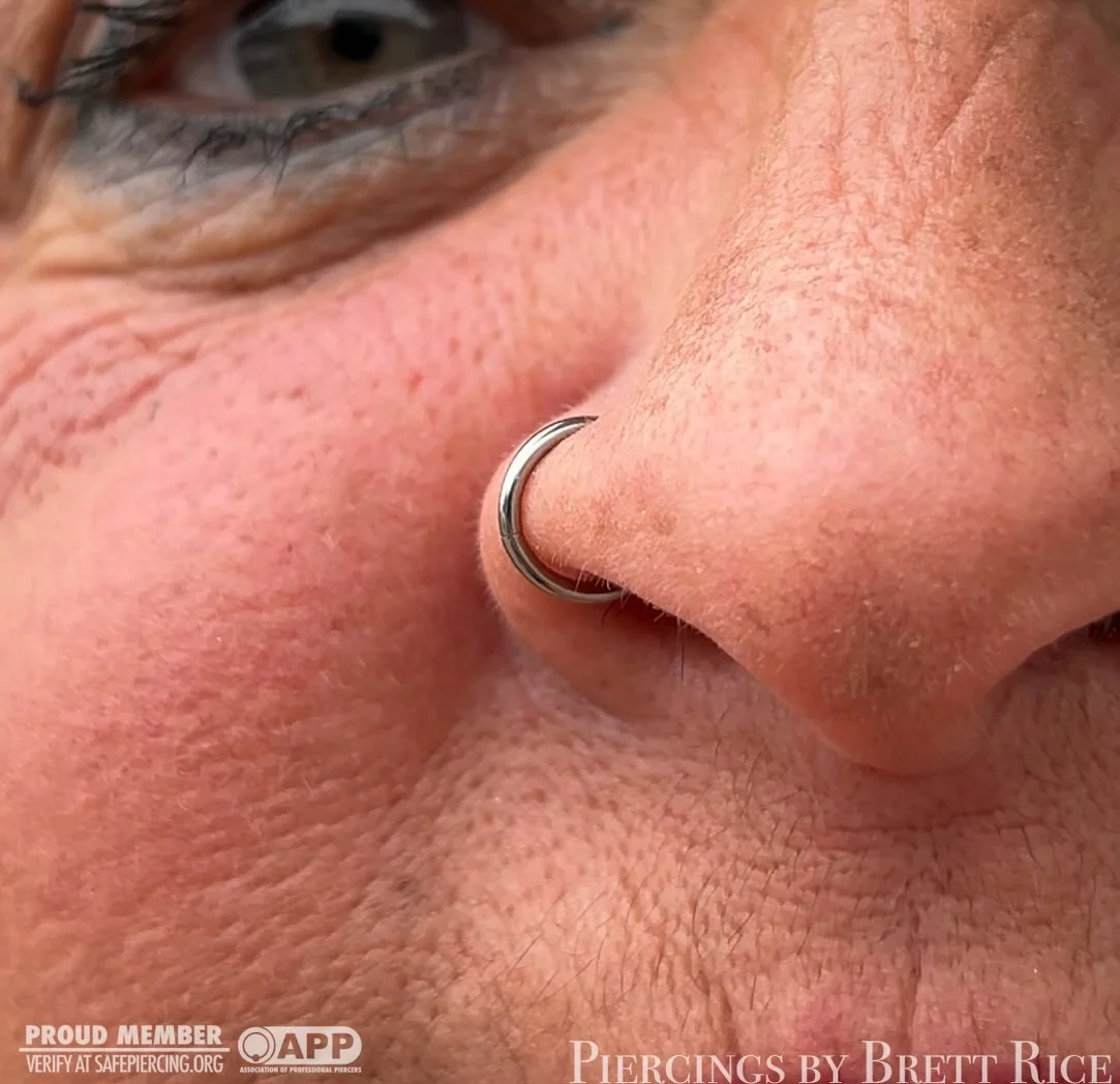 Healed nostril piercing I did last June that I got to switch to a niobium seam ring @peoples_jewelry 🖤

#nostrilpiercing #terrehautepiercing #safepiercing #appmember #midwestpiercer