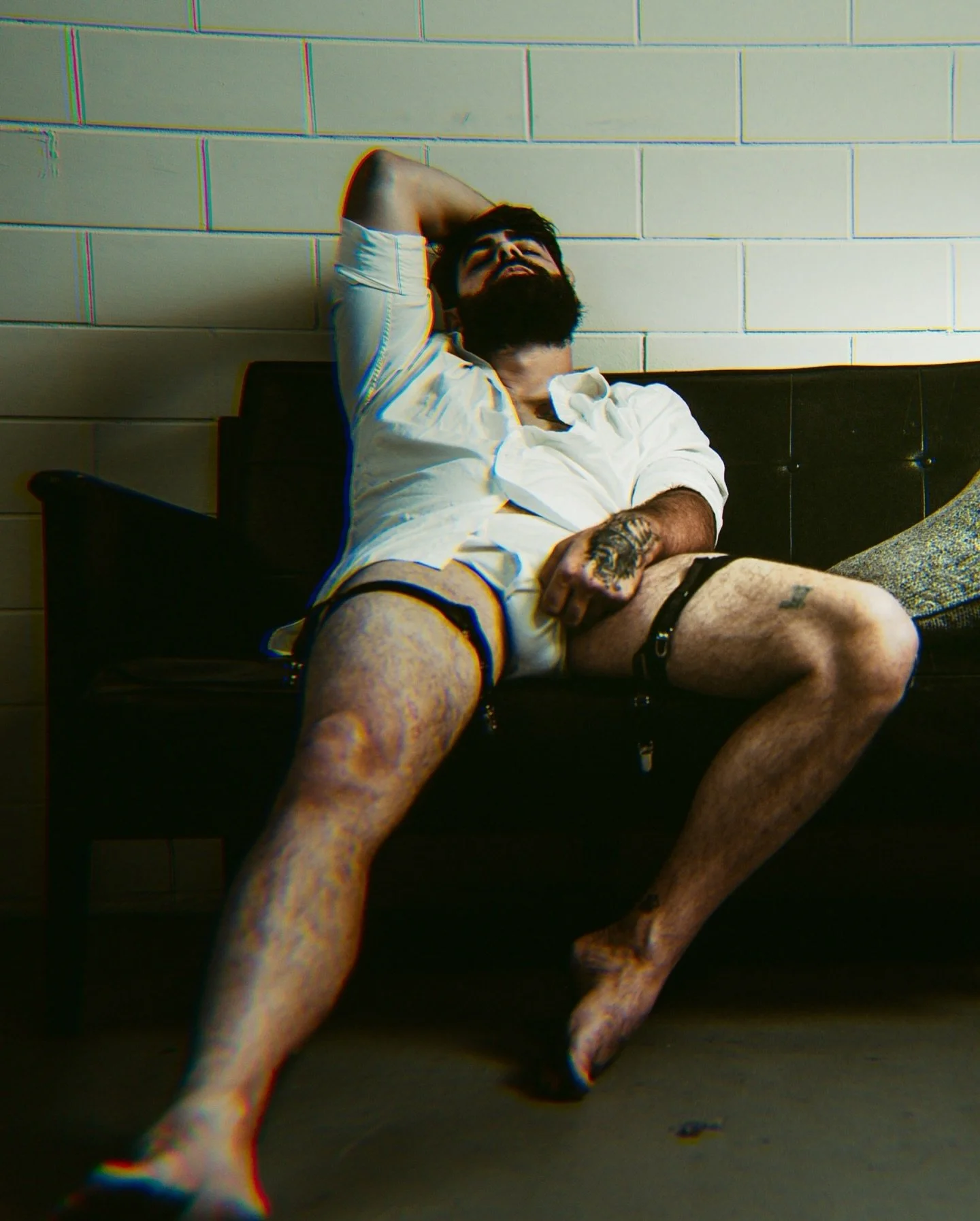 Long day? Take a load off.
Featuring: @defnotarobotokurr