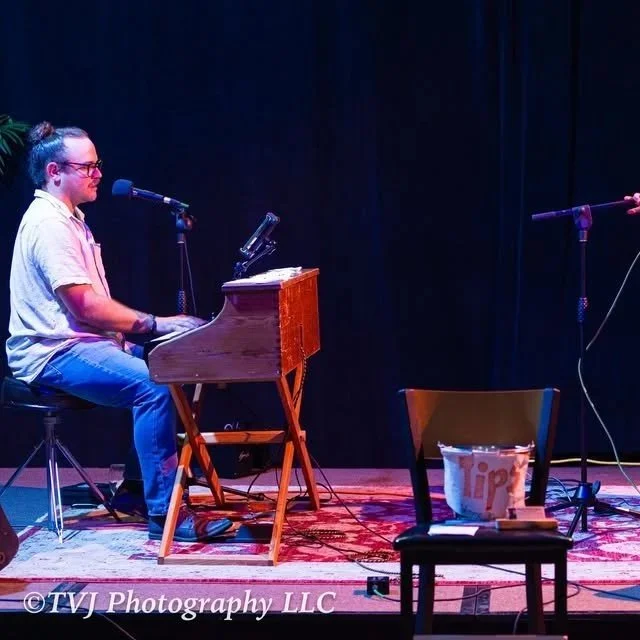 176ers Dueling Pianos
