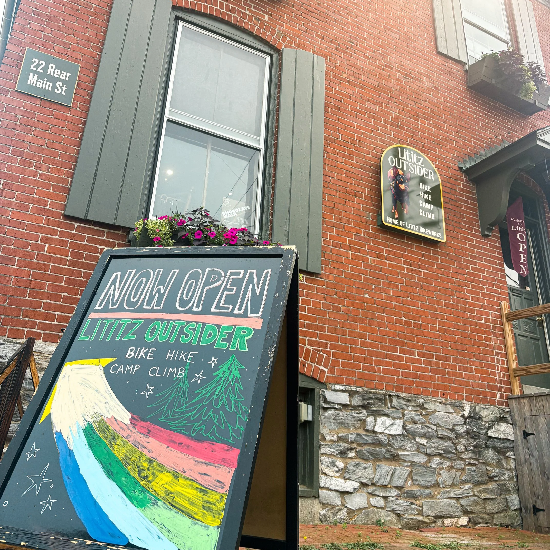 Lititz Outsider