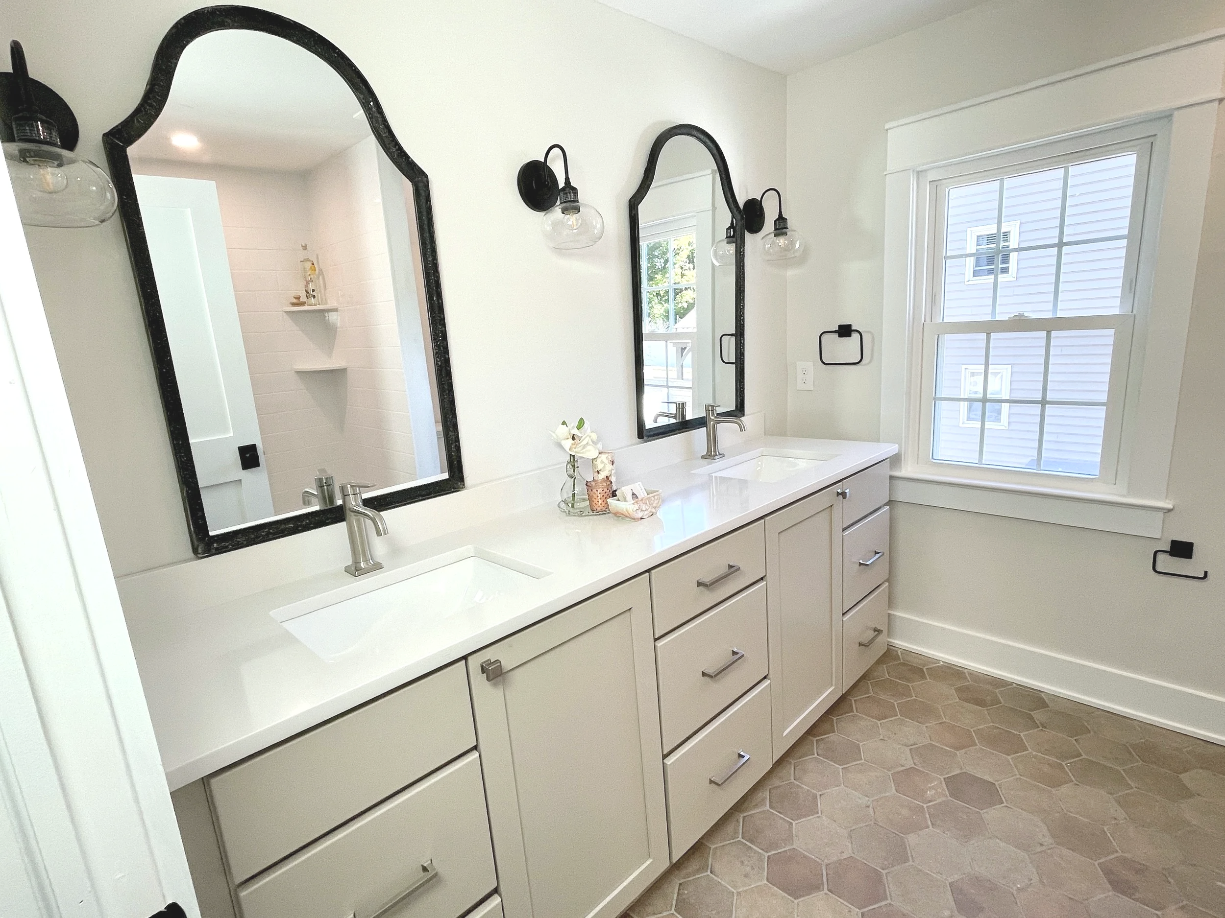 2024_132+Winter+Street_Bath+2_Vanity+Angle.png