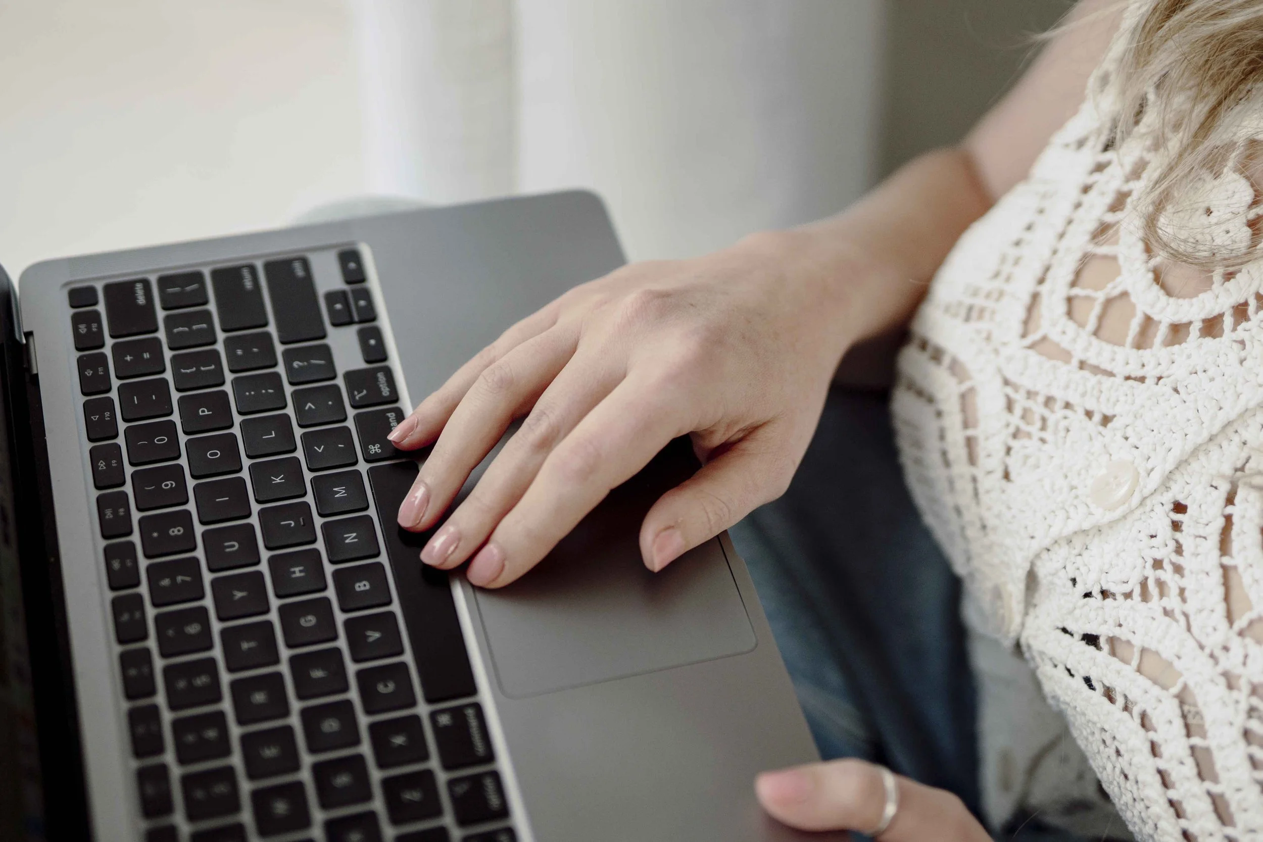 Task Switching Is Draining You (And Here's What to Do Instead)
