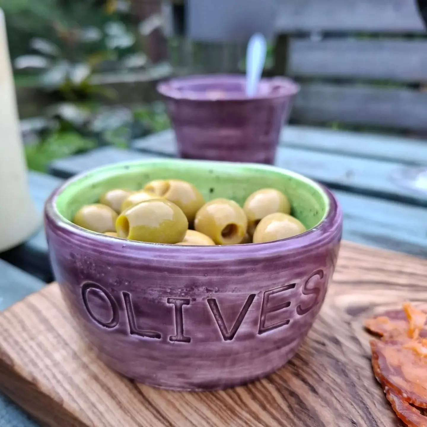 We absolutely love using our hand made crafts for the food we love to eat. Get your taste buds into action and join us to maje some wonderful pottery to enjoy your food in too.

#potteryandfood #foodie #greenolives #foodislove❤️