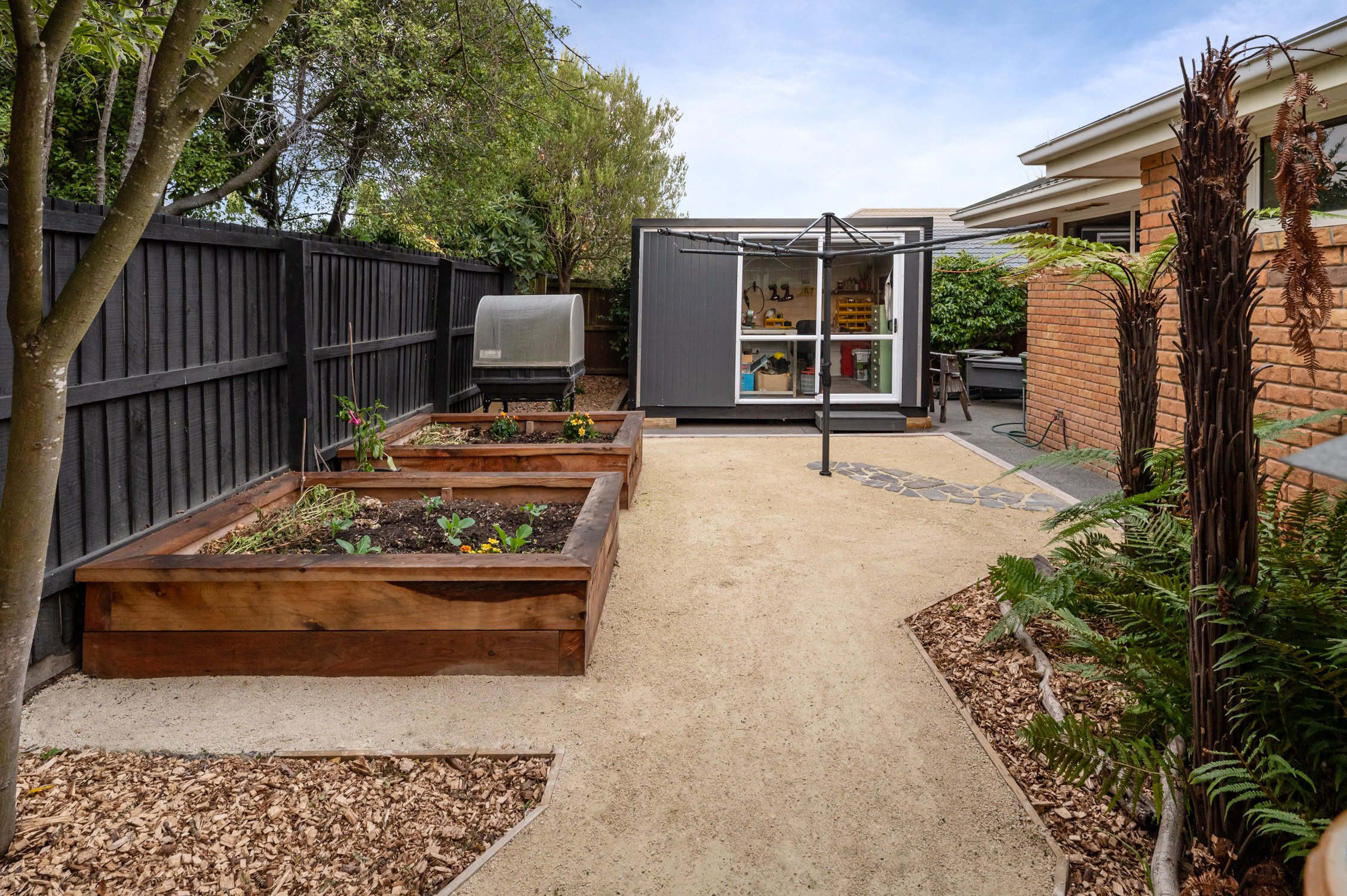 Baronet Lane Landscaping comparison-10B Web.jpg