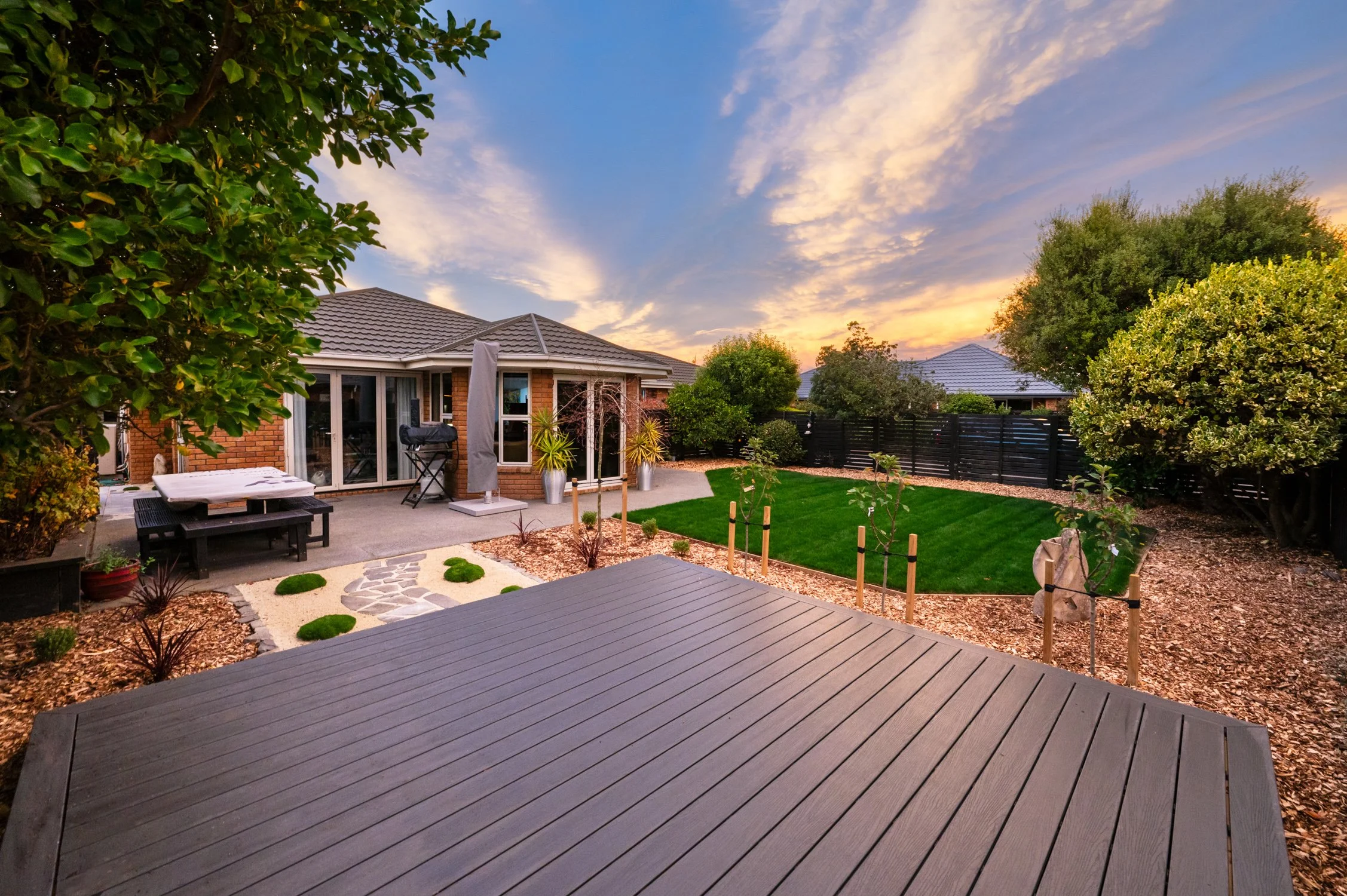 Baronet Lane Landscaping Completed - General-09 Web.jpg