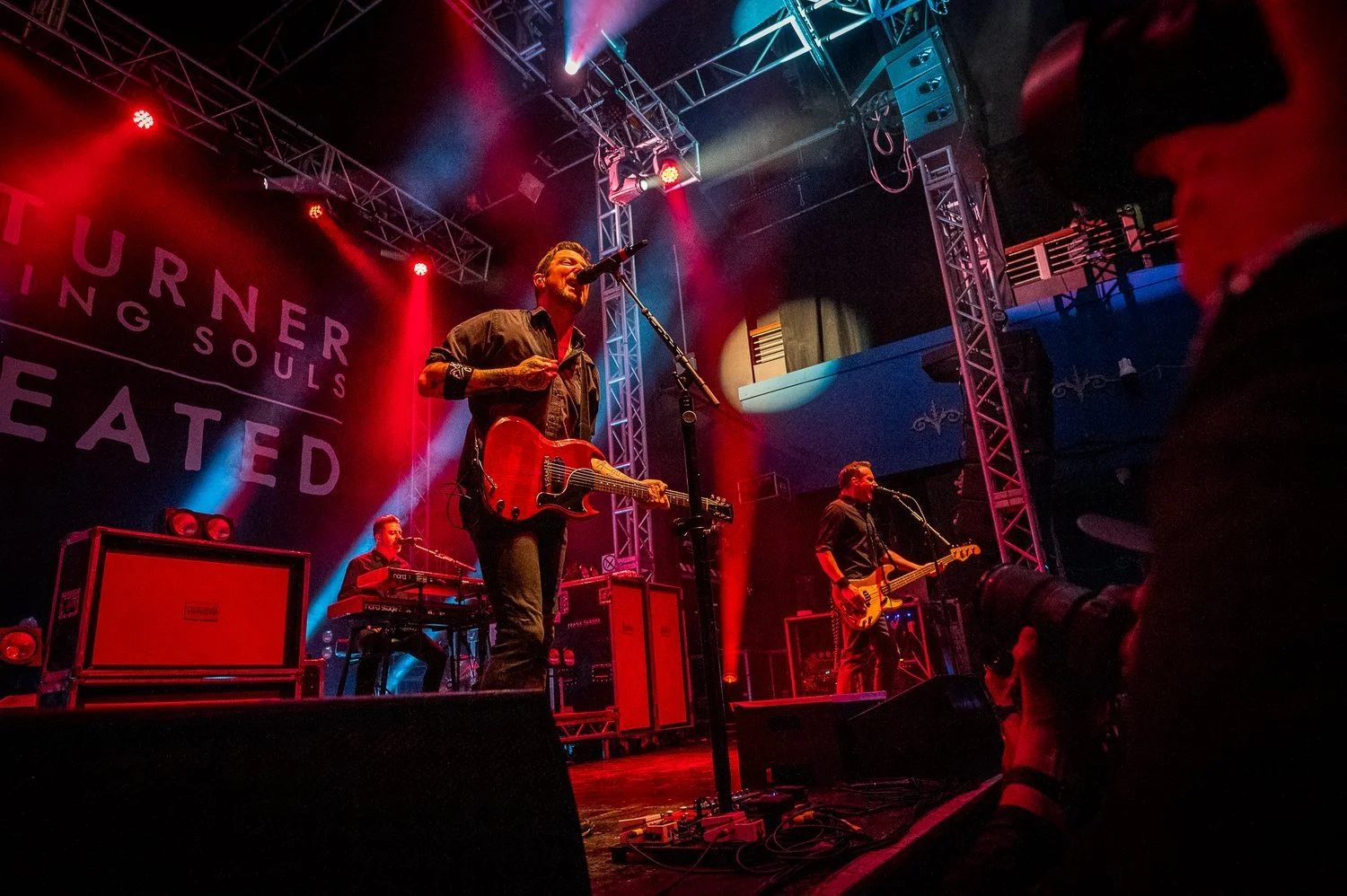 Sabrina+Ramdoyal+Photography_The+Modern+Record_Frank+Turner+and+The+Sleeping+Souls_Leeds+O2+Academy-8.jpg