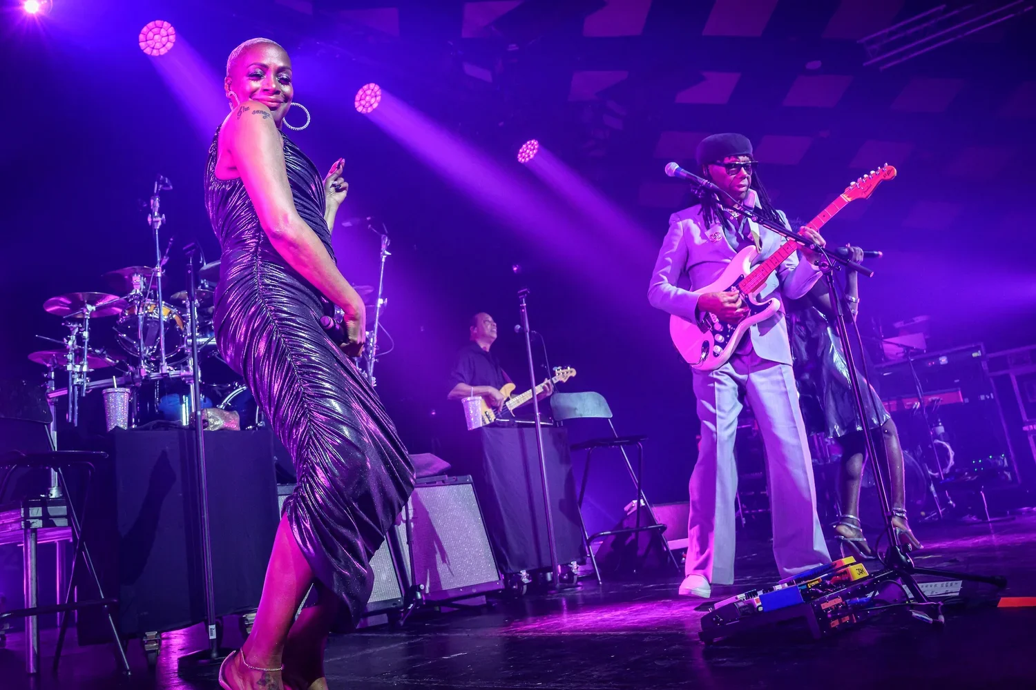 Nile+Rodgers+and+Chic+@+The+Barrowland+Ballroom+27-11-202411.webp