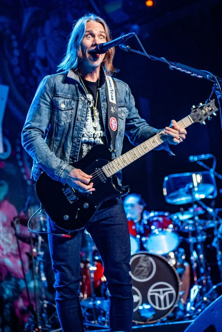 Myles+Kennedy,+SWG3+Glasgow,+25-11-24-6.webp
