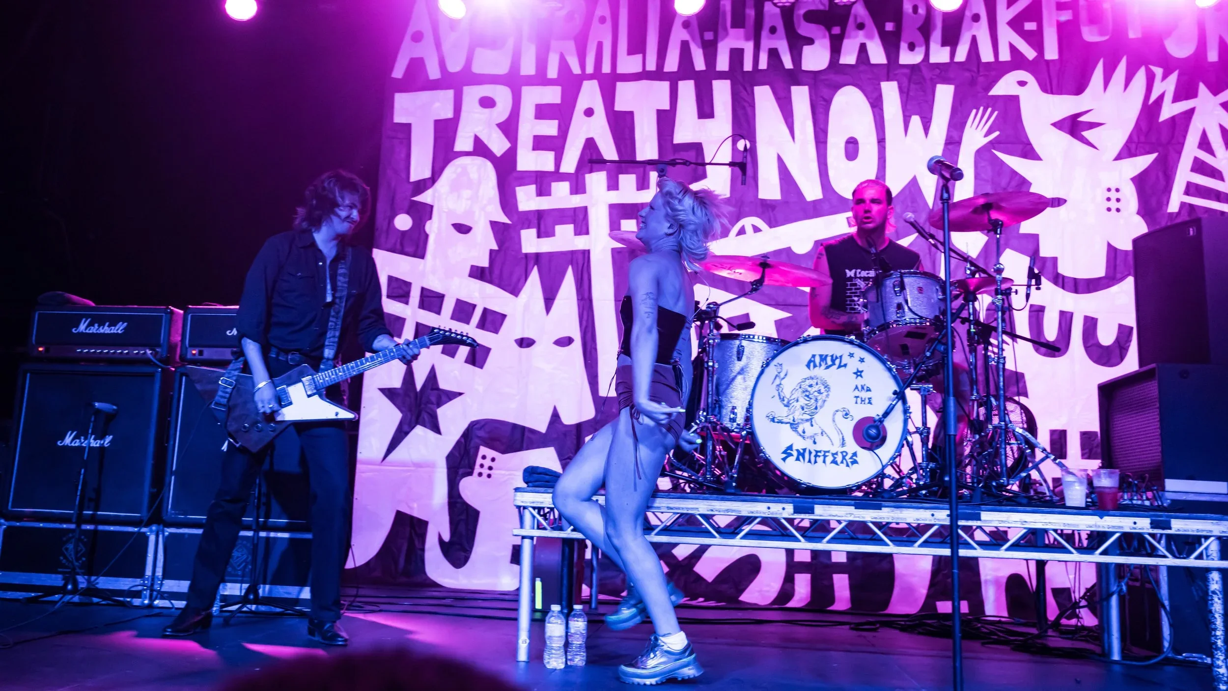 Amyl+and+The+Sniffers+@+The+02+Academy,+Edinburgh23-08-202304.webp