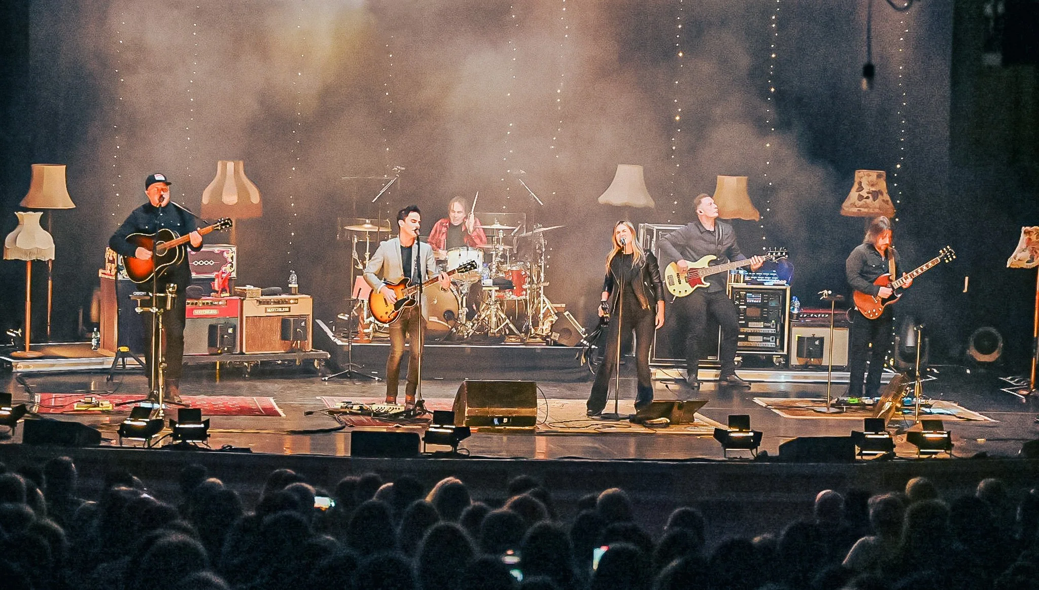 FAR FROM SAINTS // PAVILION  THEATRE, GLASGOW