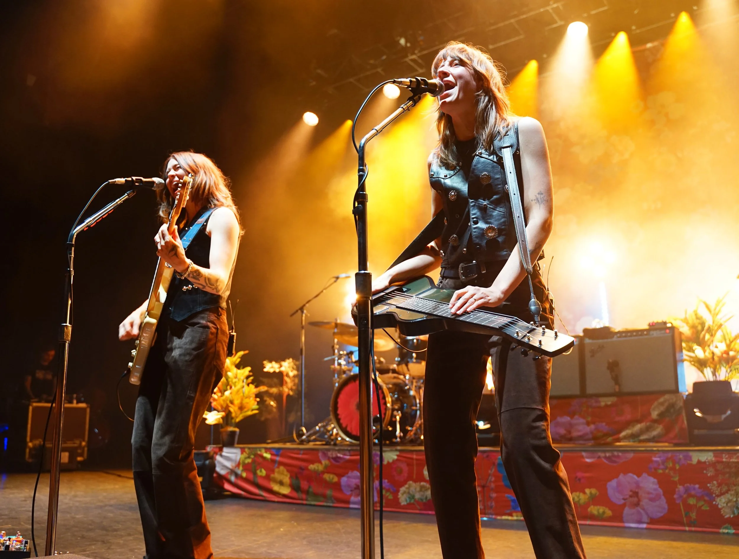 Larkin Poe 26.JPG