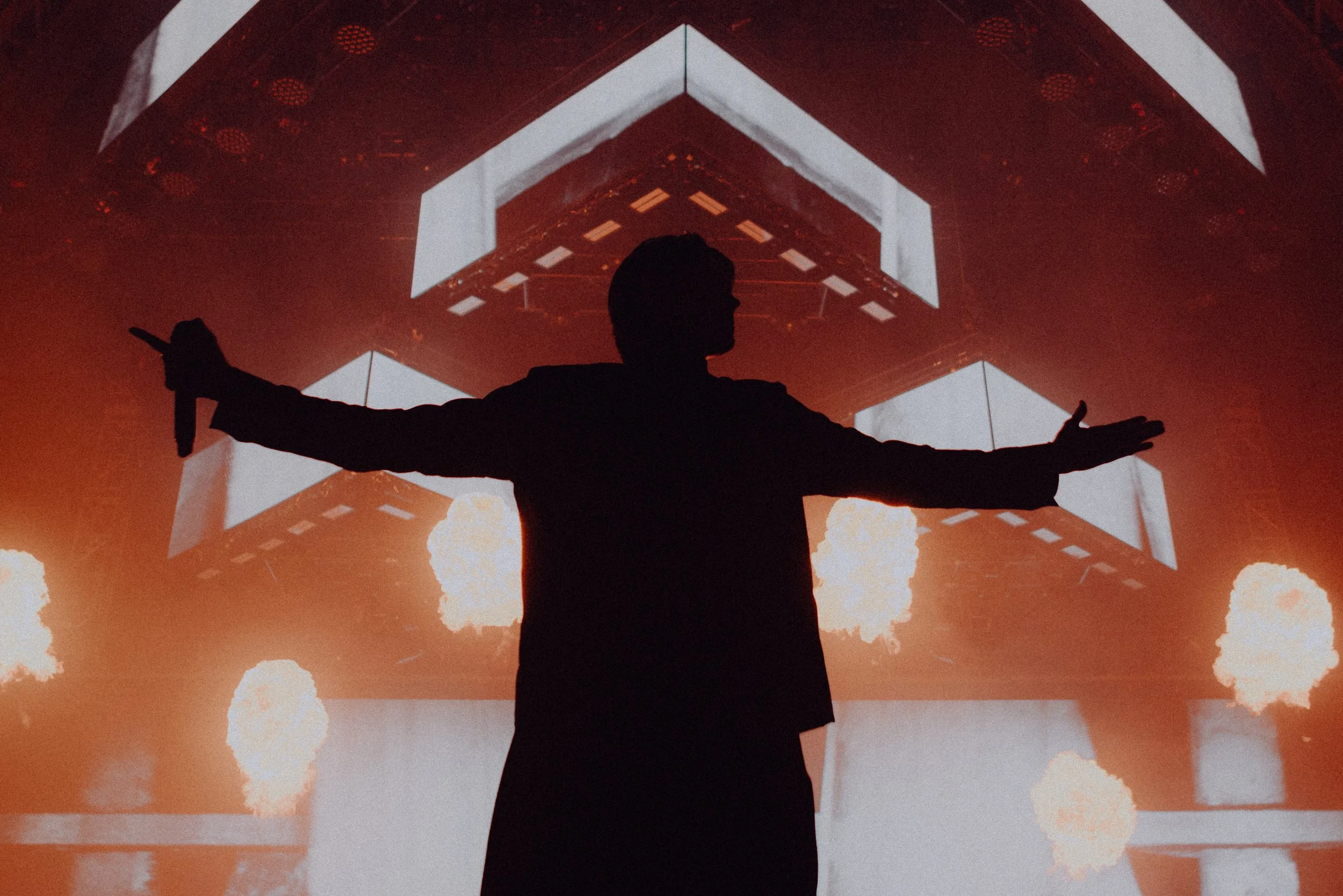 Omens London-1-36-2.jpg