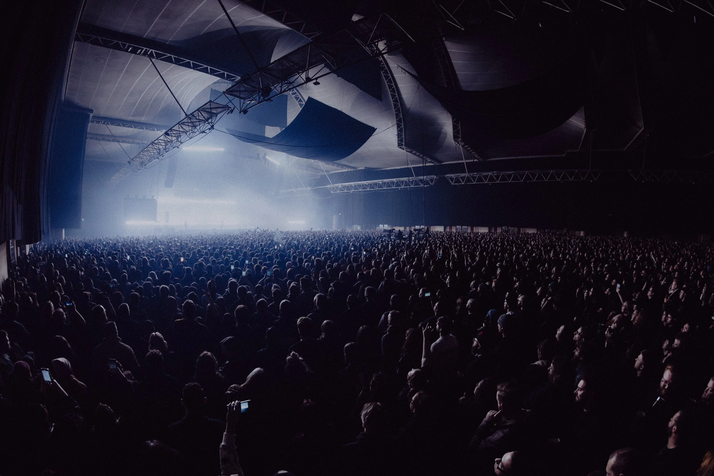 Omens London-1-42-2.jpg