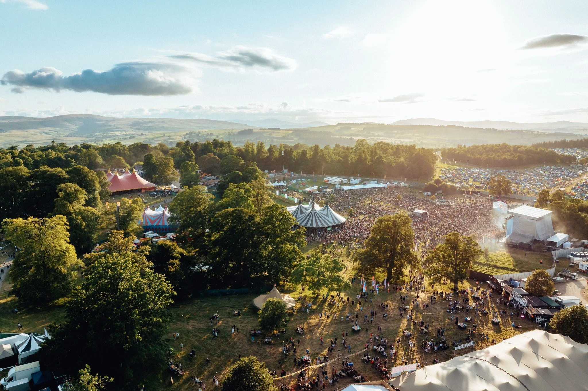 BIFFY CLYRO, WOLF ALICE, TWO DOOR CINEMA CLUB AND THE KOOKS TO HEADLINE KENDAL CALLING 2026