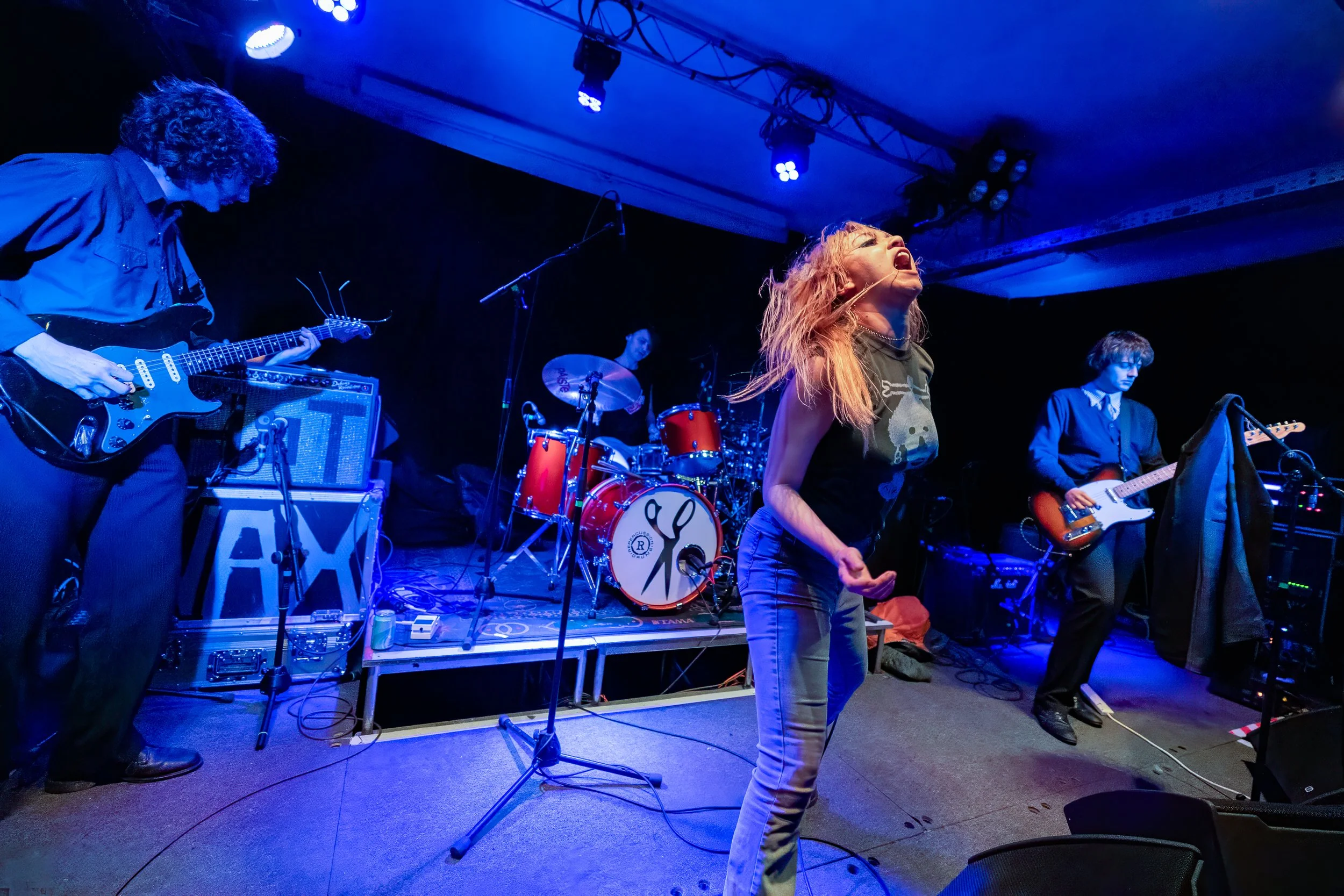 Jeanie & The White Boys-7.JPG