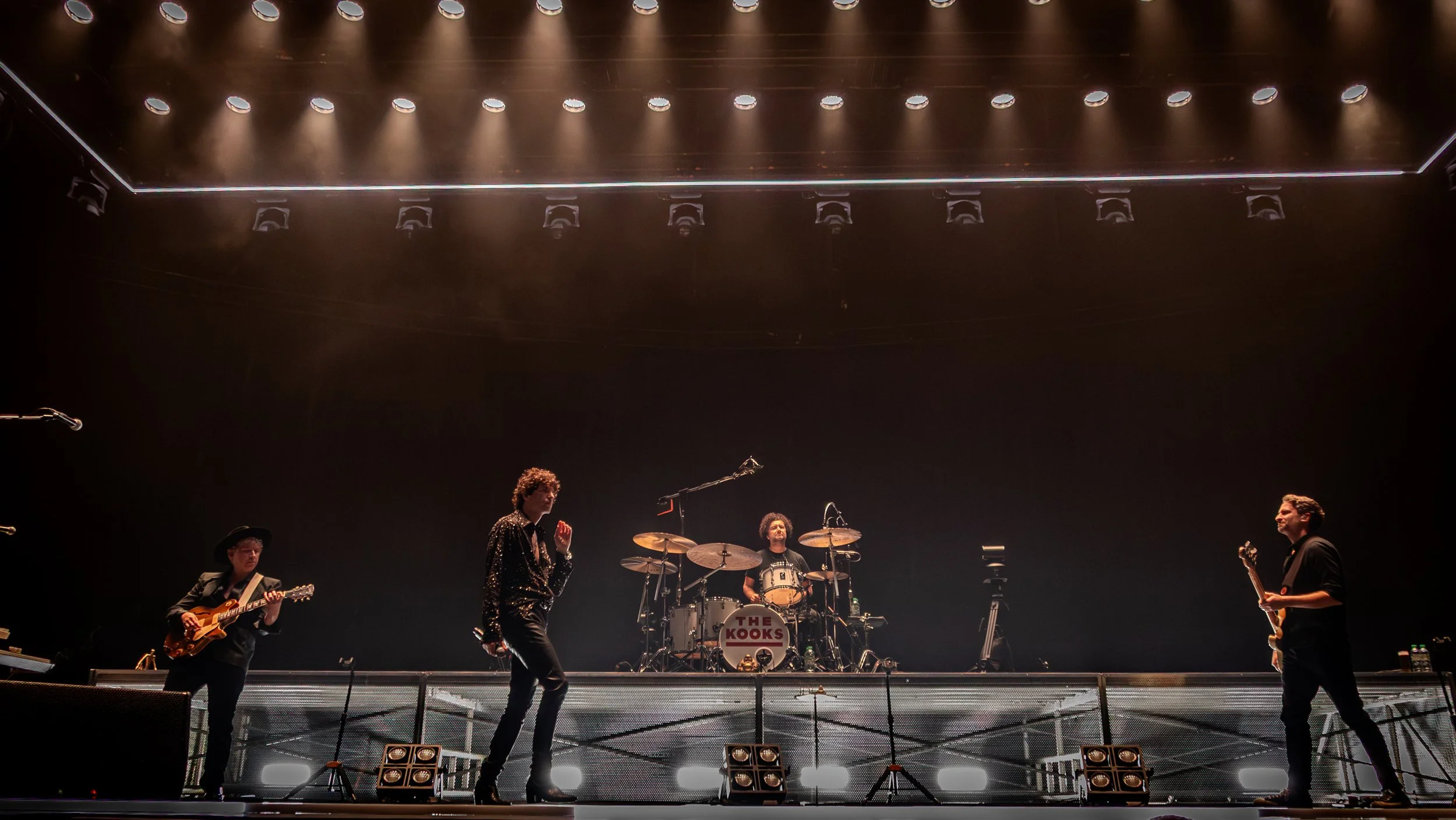 @snapsbyrogan-TheKooks25-CoopLive-01.jpg