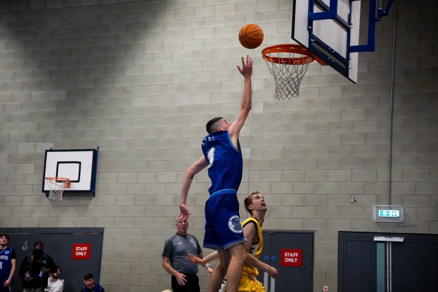 Photos from @southtynesidebasketballclub vs Benfield Lions 
Full collection on website: https://www.kierangphotos.co.uk/basketball/south-tyneside-basketball-club-1-vs-benfield-lions-29092025
#basketball #basketballphotography #sports #sportsphotogr