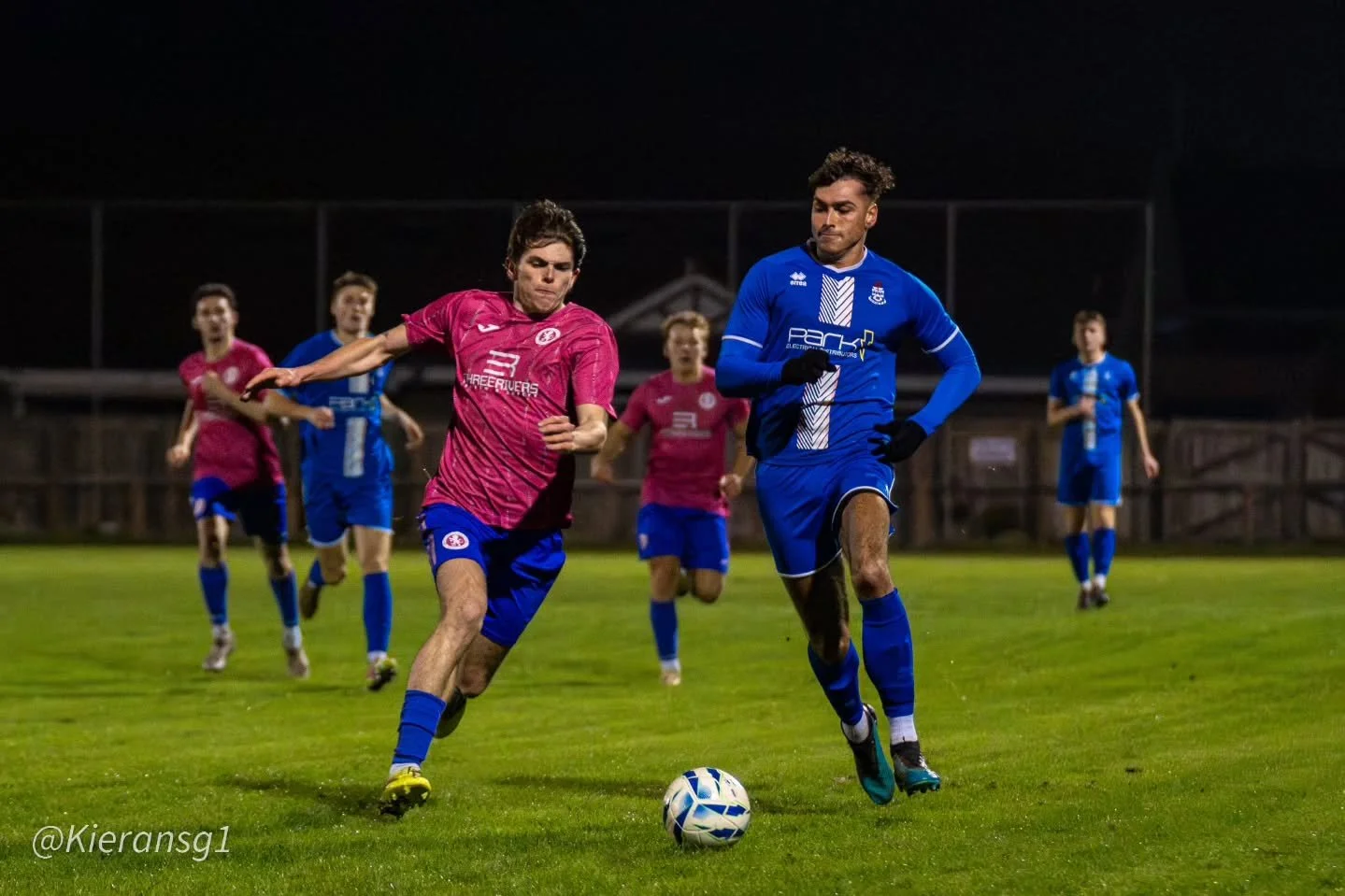 Massive 3-2 win over @billinghamsynthoniafc tonight

Full collection of 30+ photos: https://www.kierangphotos.co.uk/football/jarrow-fc-vs-billingham-synthonia-03122025

.
.
.
@sonyalpha