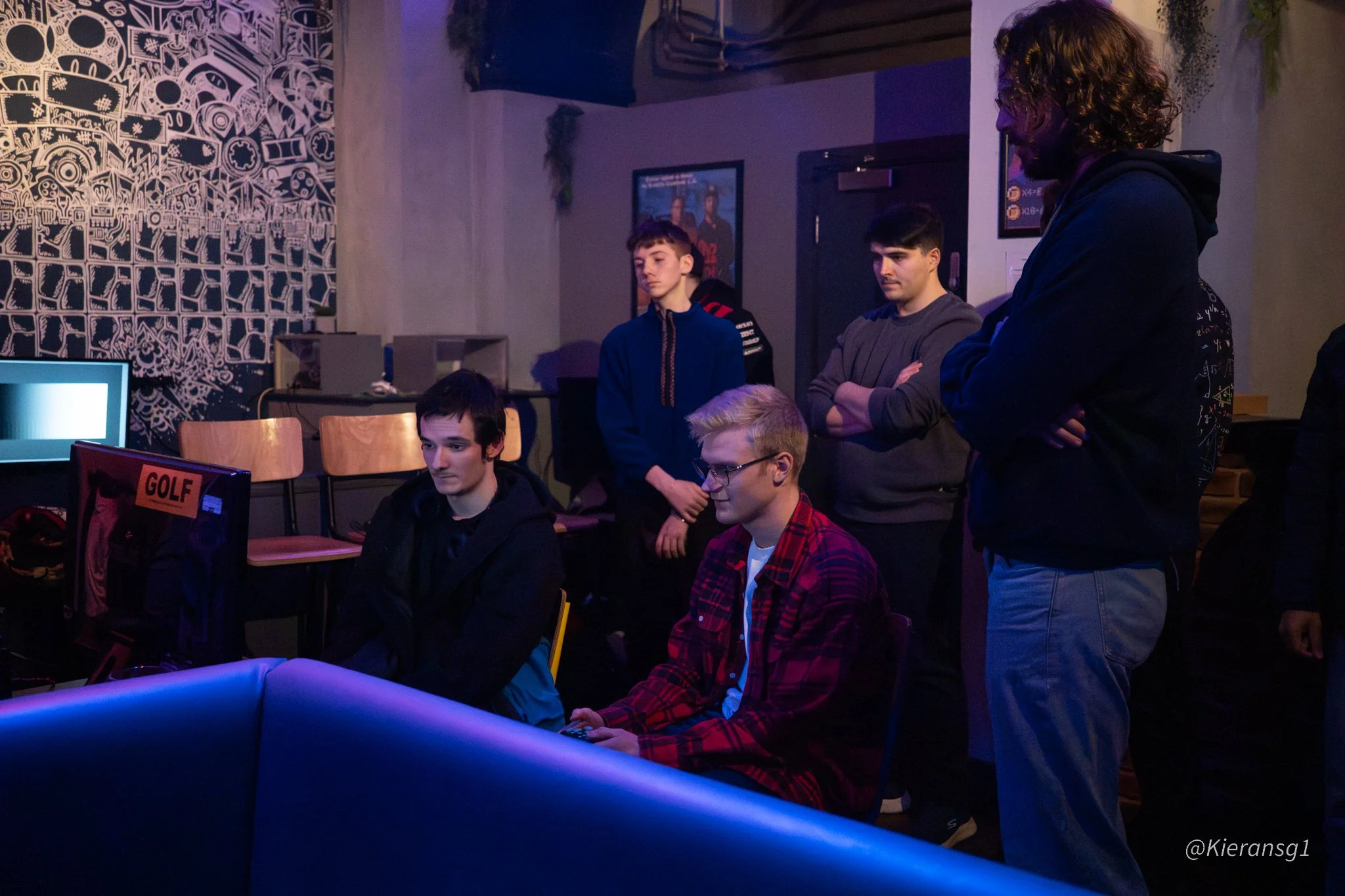 Redd's Black Market #2-25.jpg