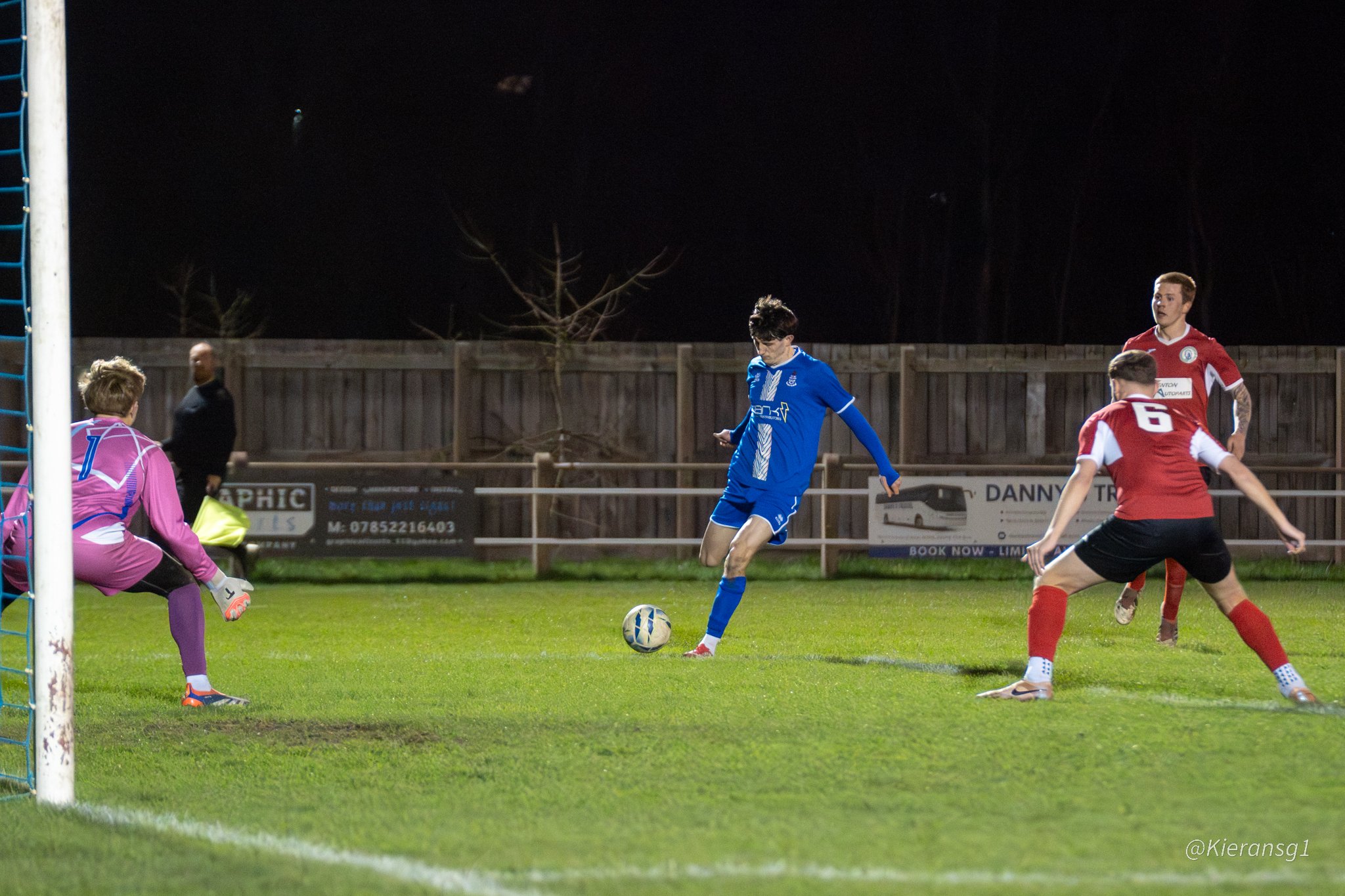 Jarrow FC vs West Allotment Celtic-13.jpg