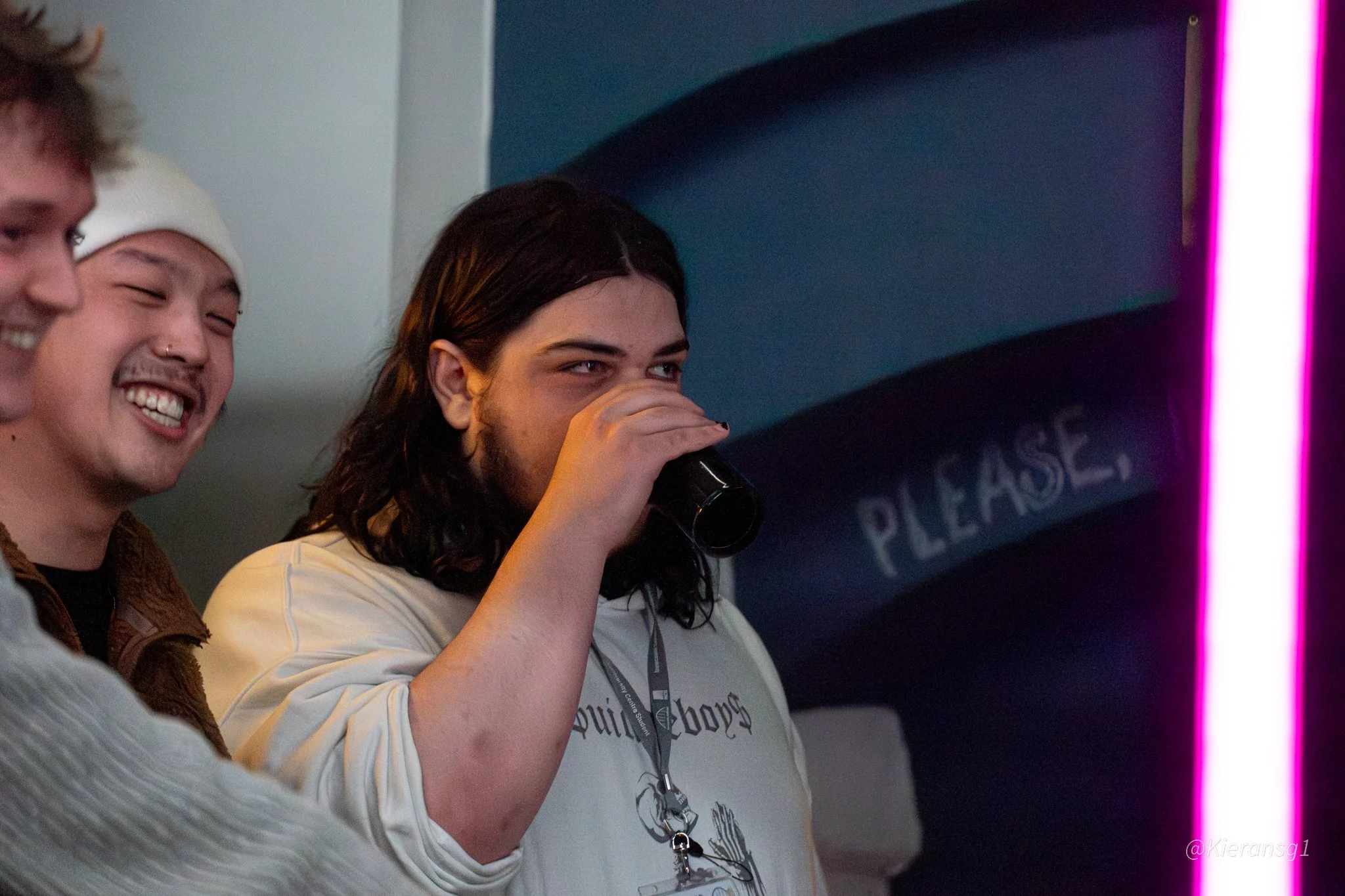 Redd's Black Market #1-07.jpg