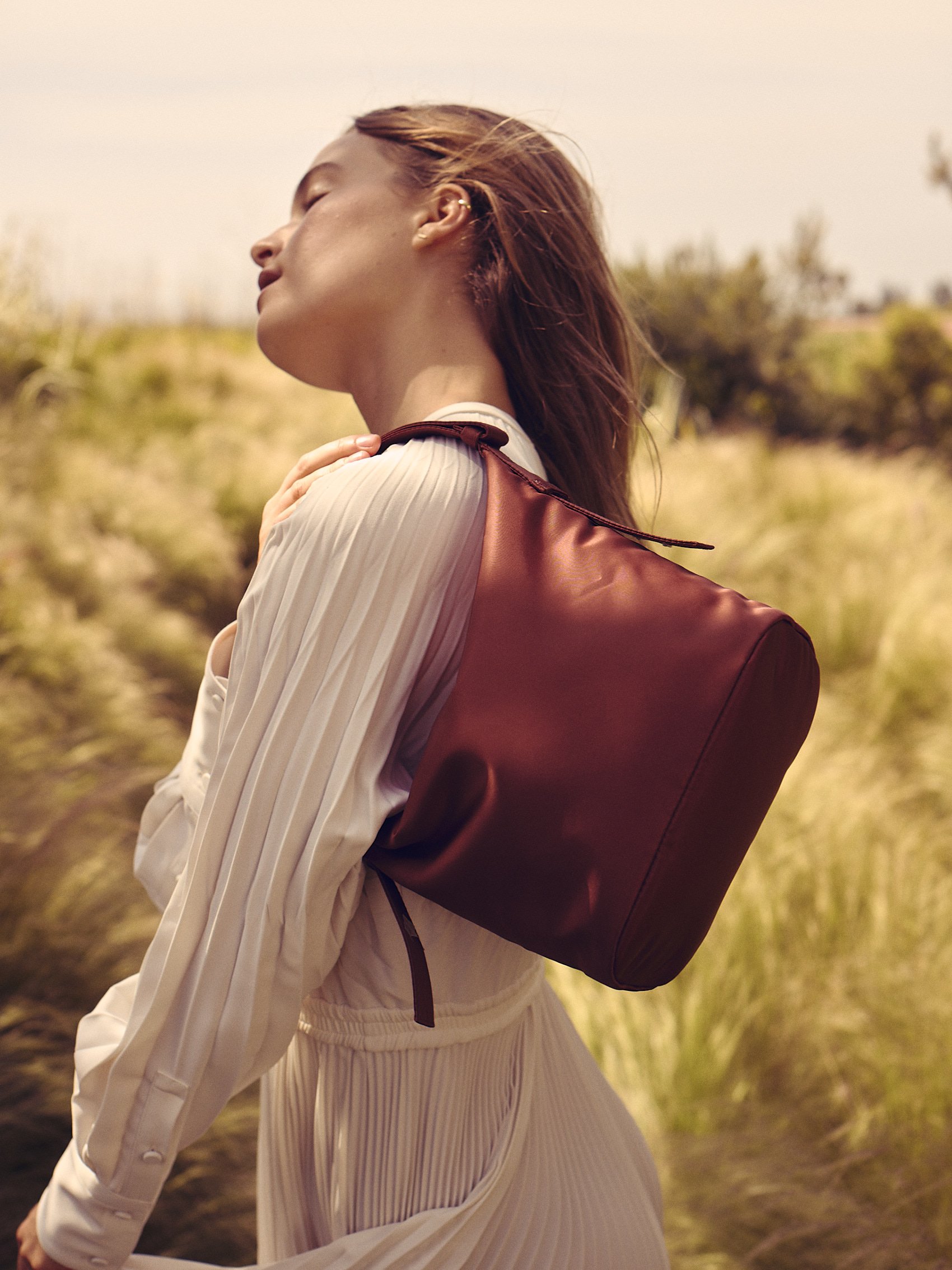 VB_Location_S04_Astoria Shoulder Bag_0485.jpg