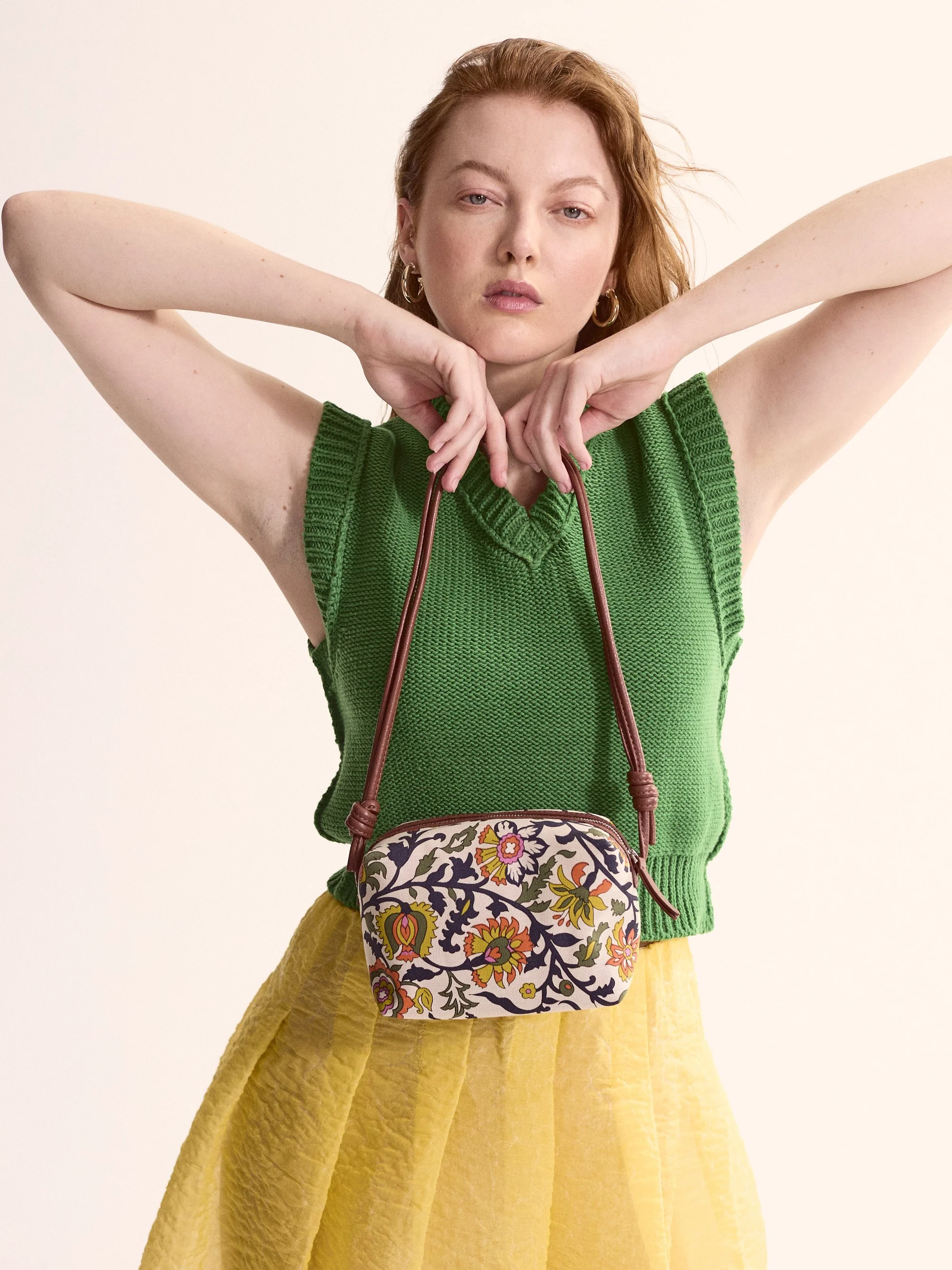 VB_Studio_S03_Blake Crossbody_0005.jpg