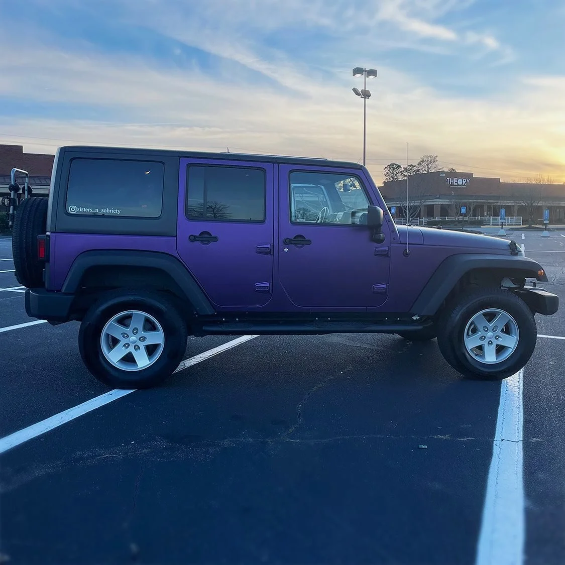 Loving this color!!!
(2015 Wrangler unlimited (JK) wrapped in kpmf matte purple black iridescent)
#vinylwrap #wrapcar #wrapthatshxt #wrangler #jeep