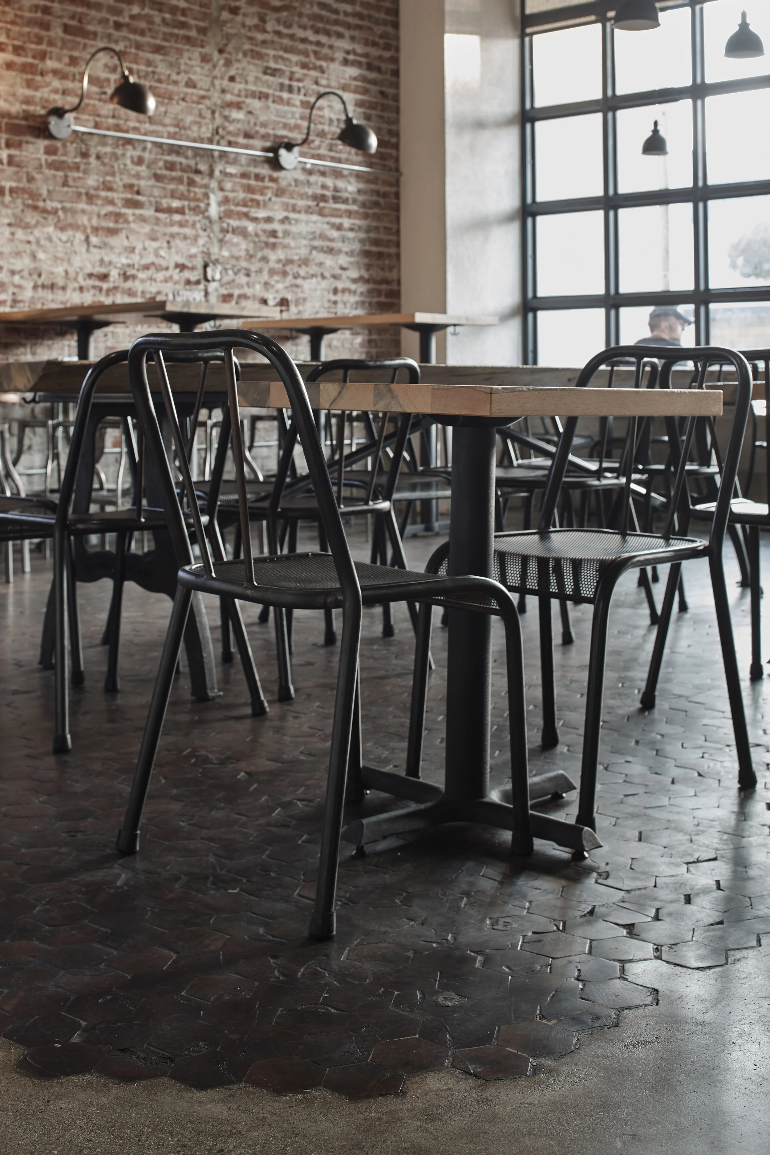 Architecture for Groundwork coffee on Larchmont Blvd., steel chairs