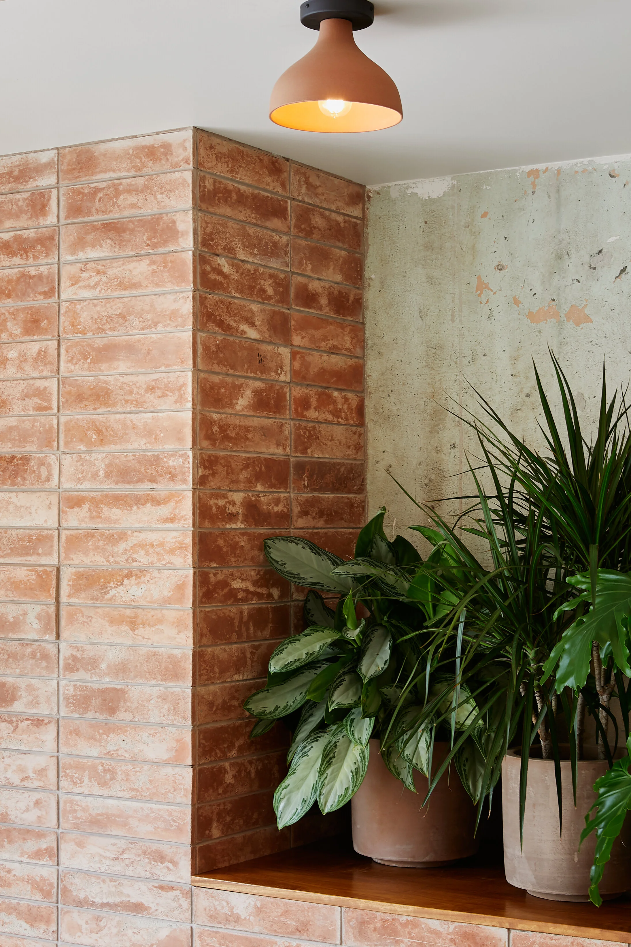 Architecture of Loqui restaurant in downtown L.A., decor
