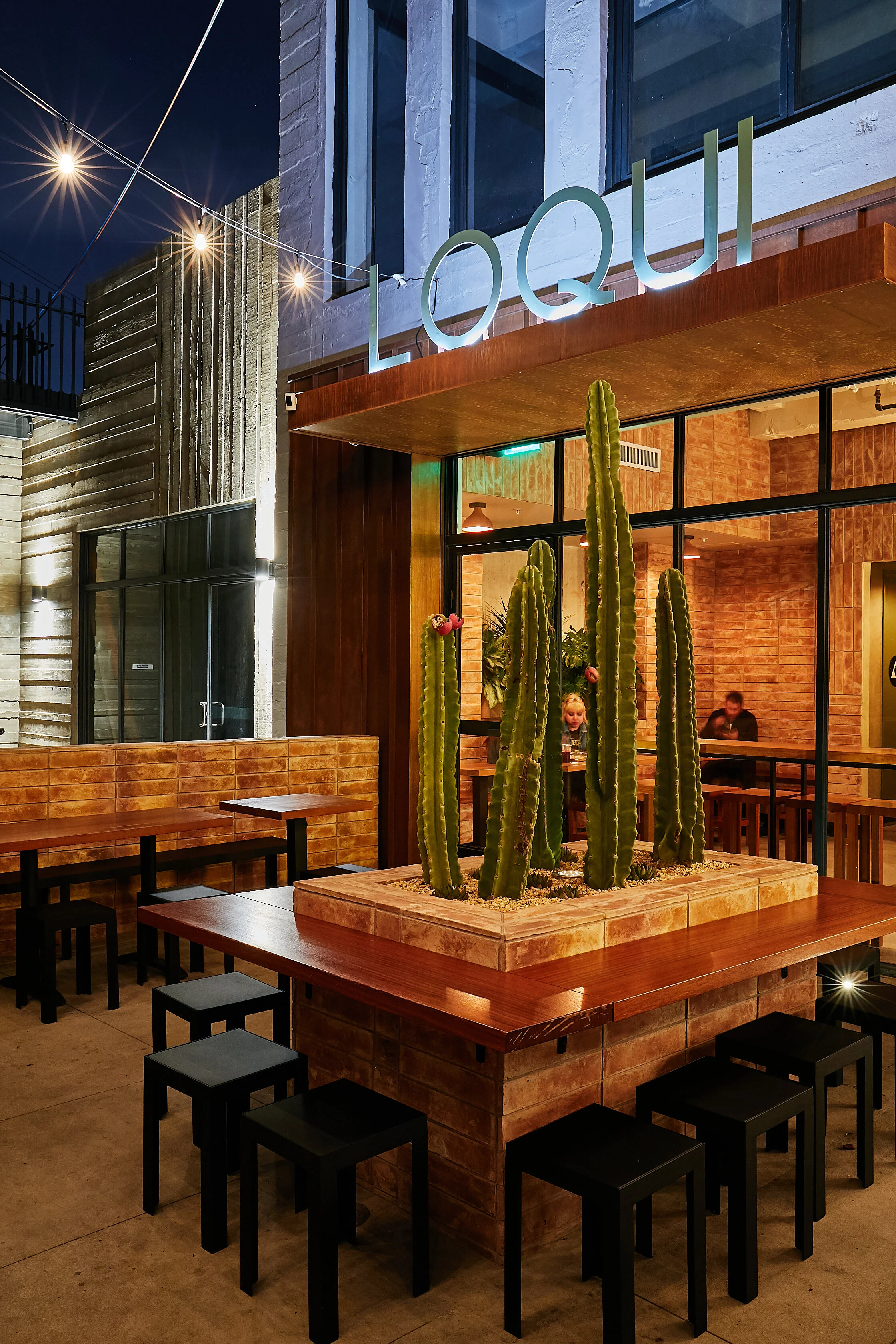 Architecture of Loqui restaurant in downtown Los Angeles, patio seating
